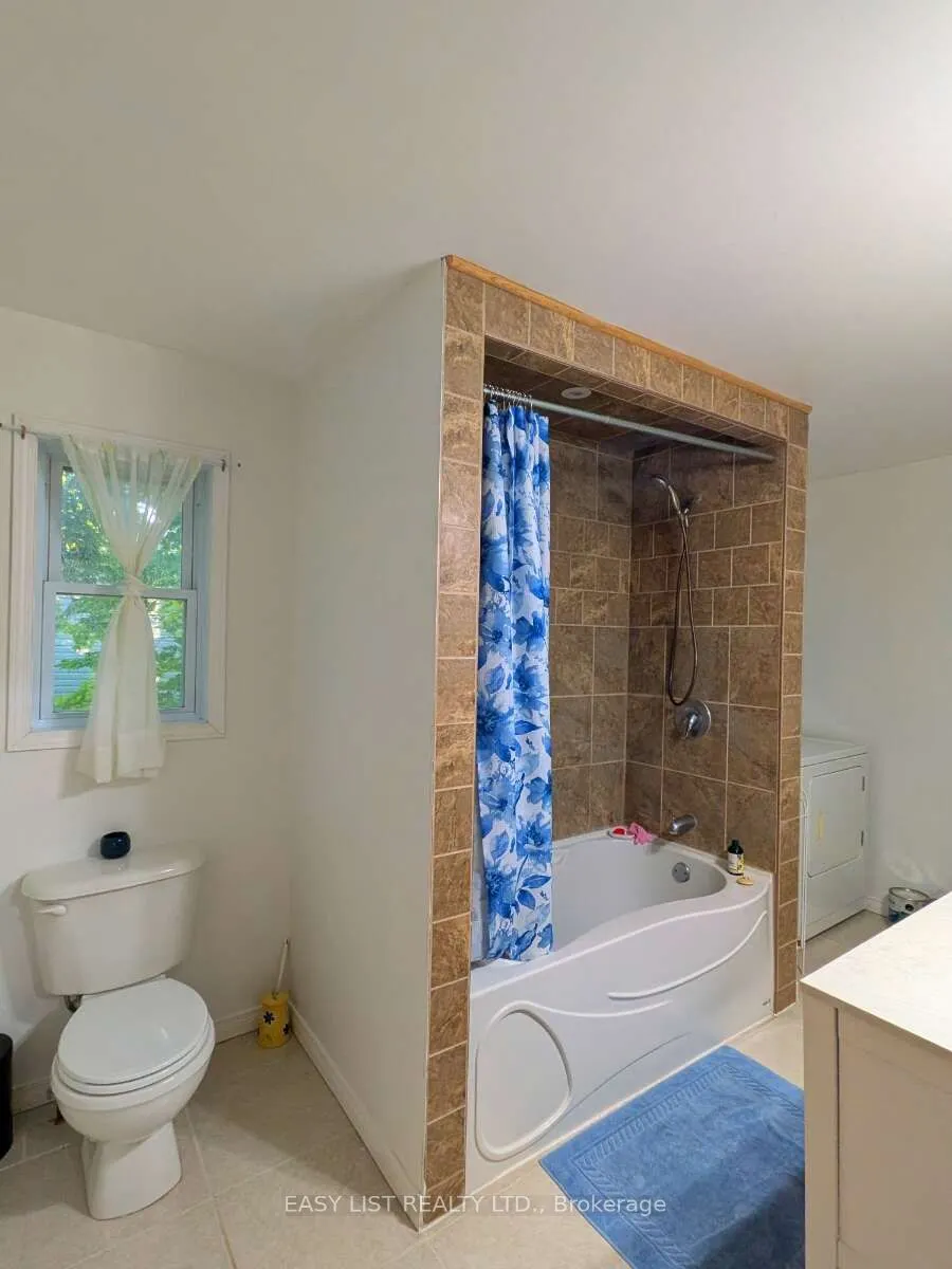 2135 Champlain Road
