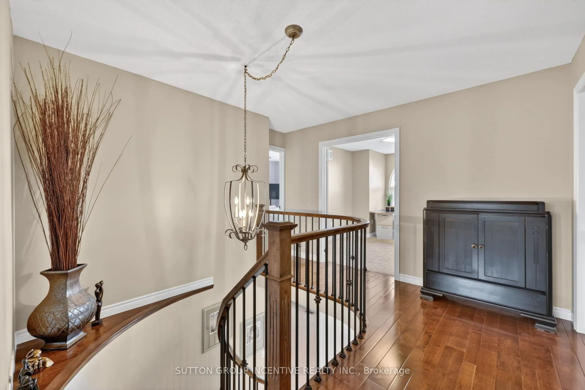 4 Chantal Street
