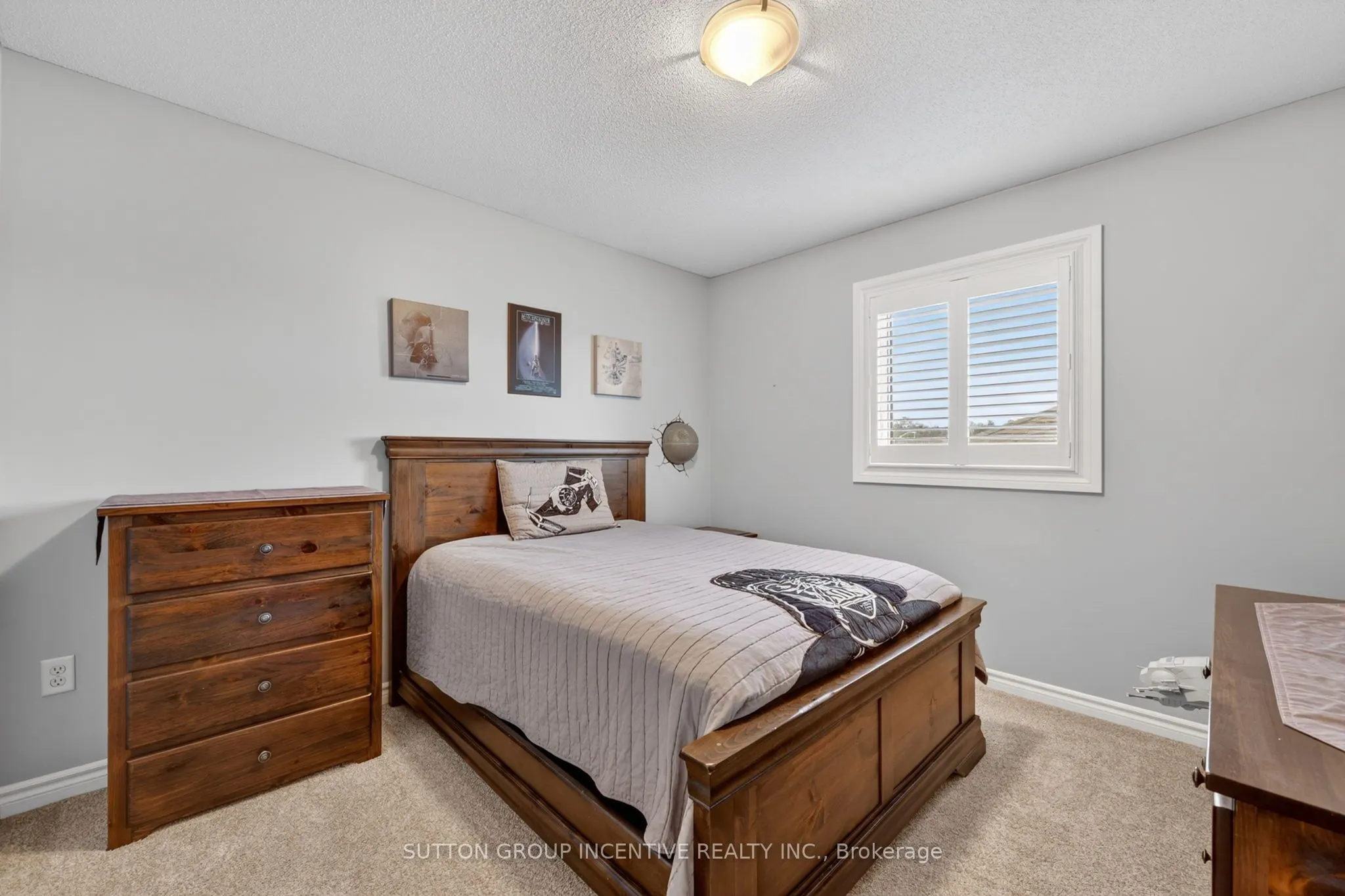 4 Chantal Street