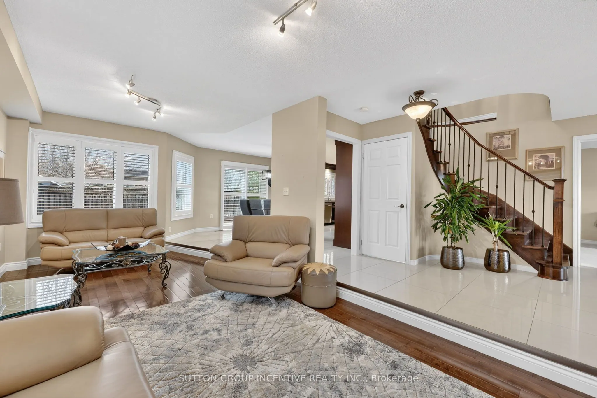 4 Chantal Street