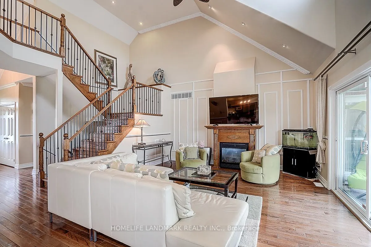 49 Red Oak Crescent