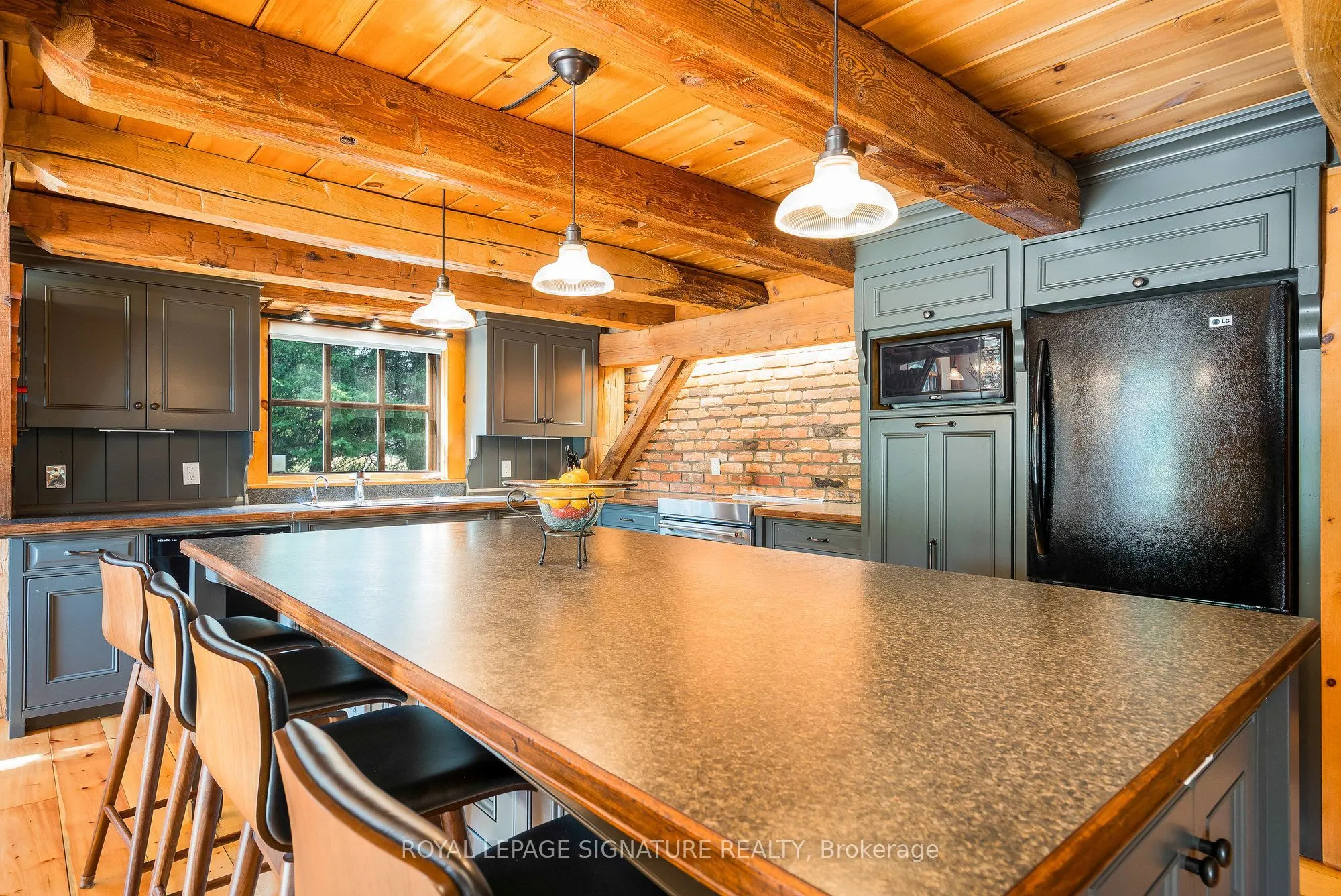 22 Newton Way