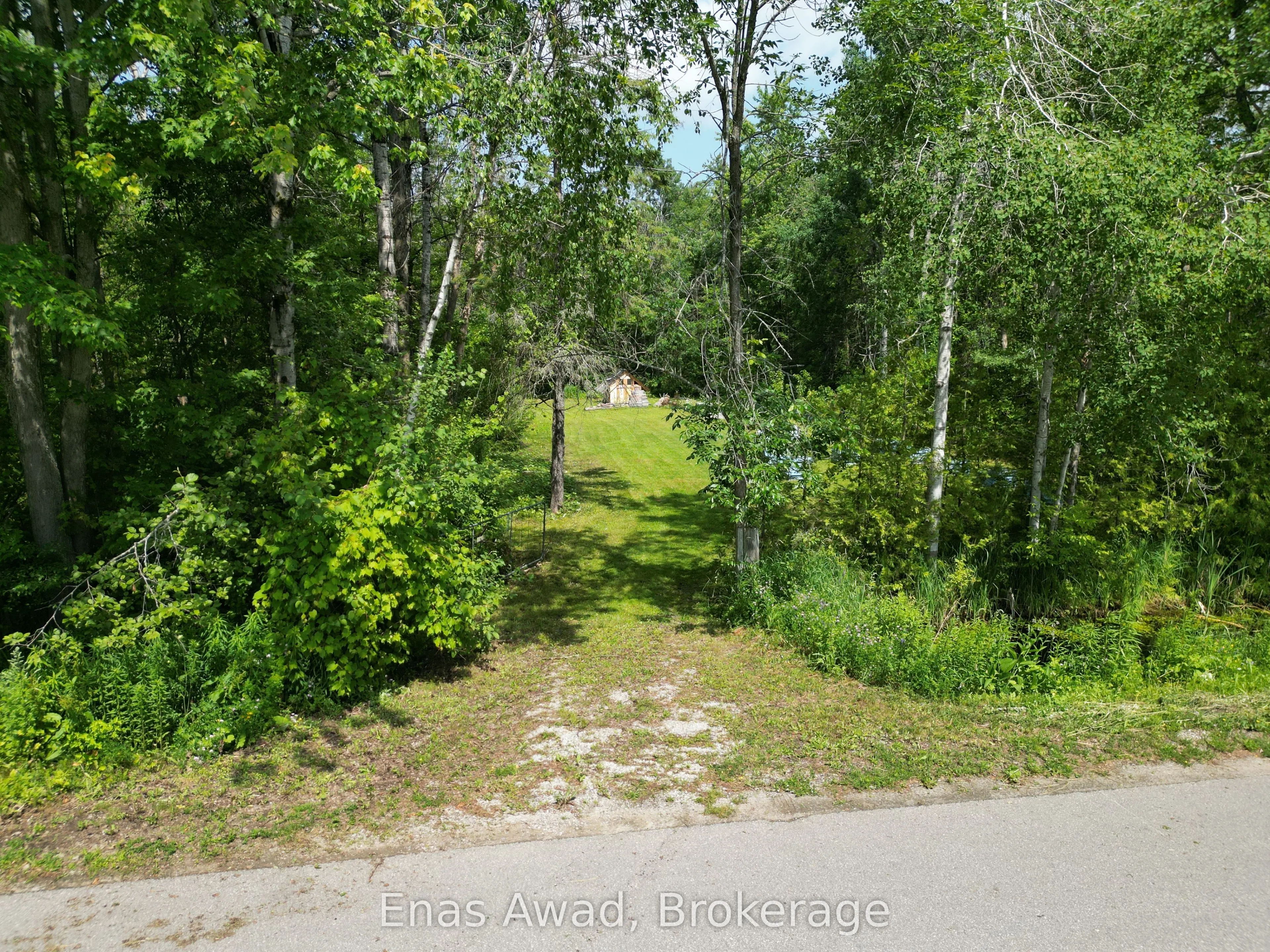 1466 Cunningham Crescent