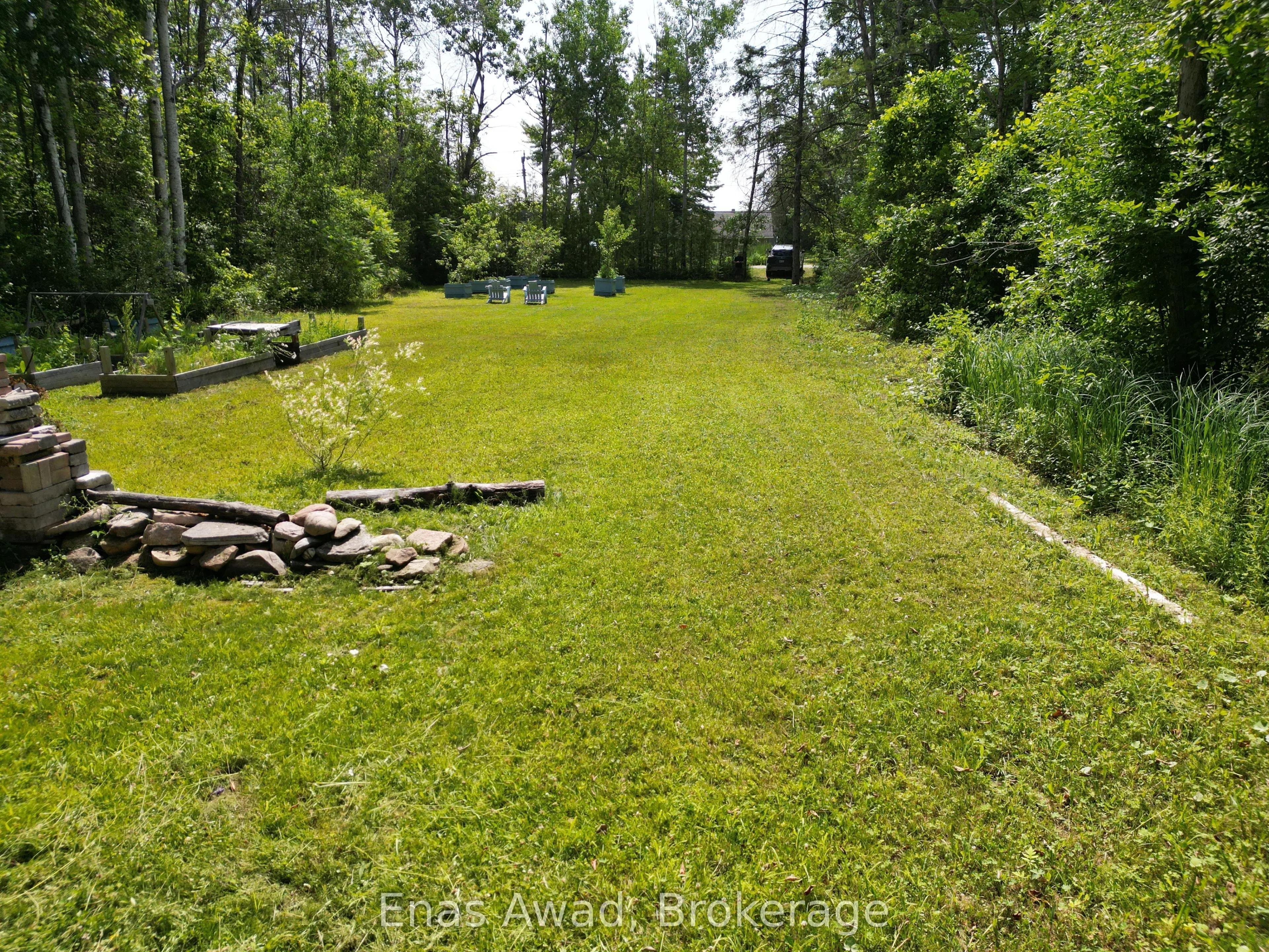 1466 Cunningham Crescent