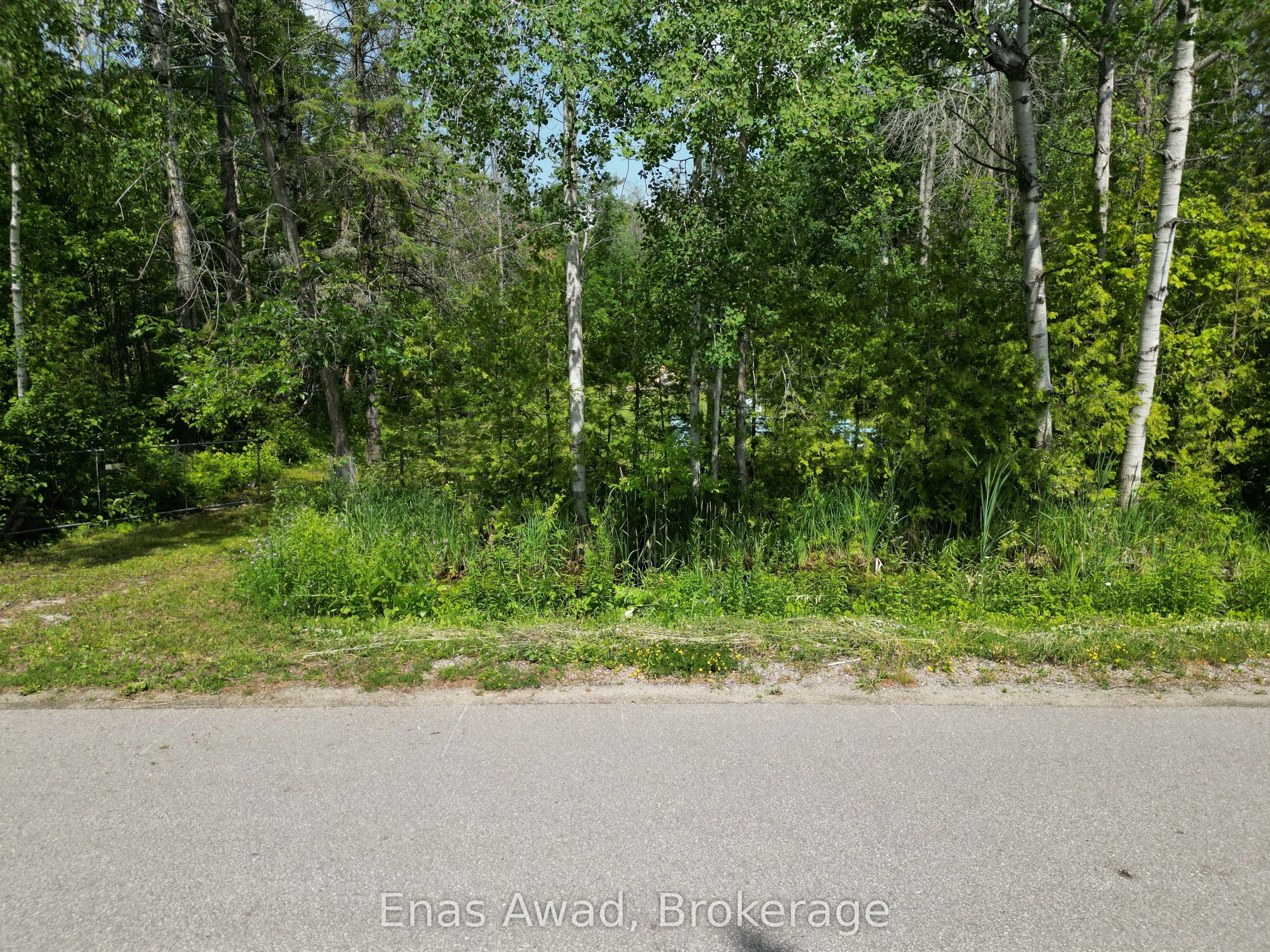 1466 Cunningham Crescent
