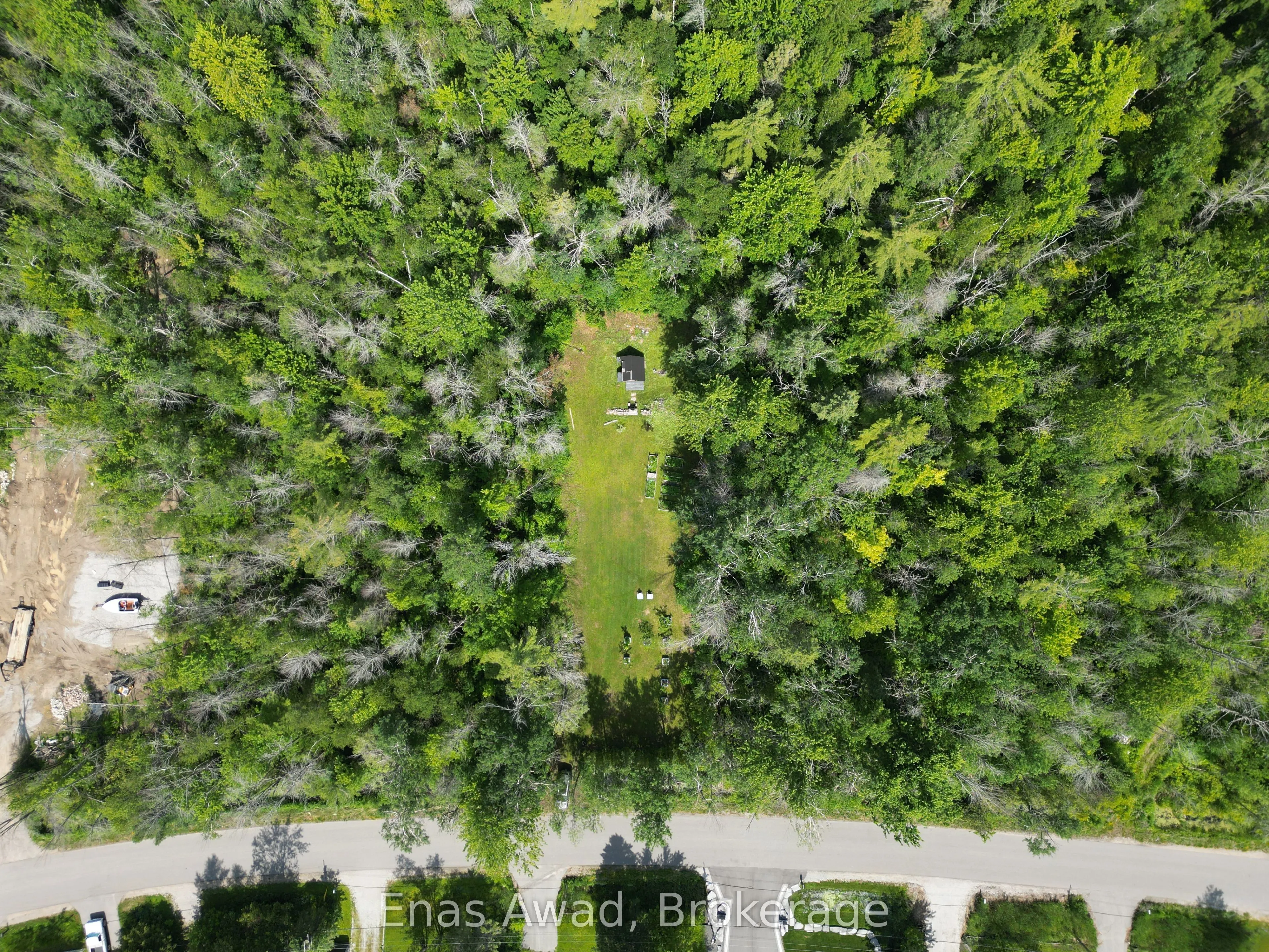 1466 Cunningham Crescent