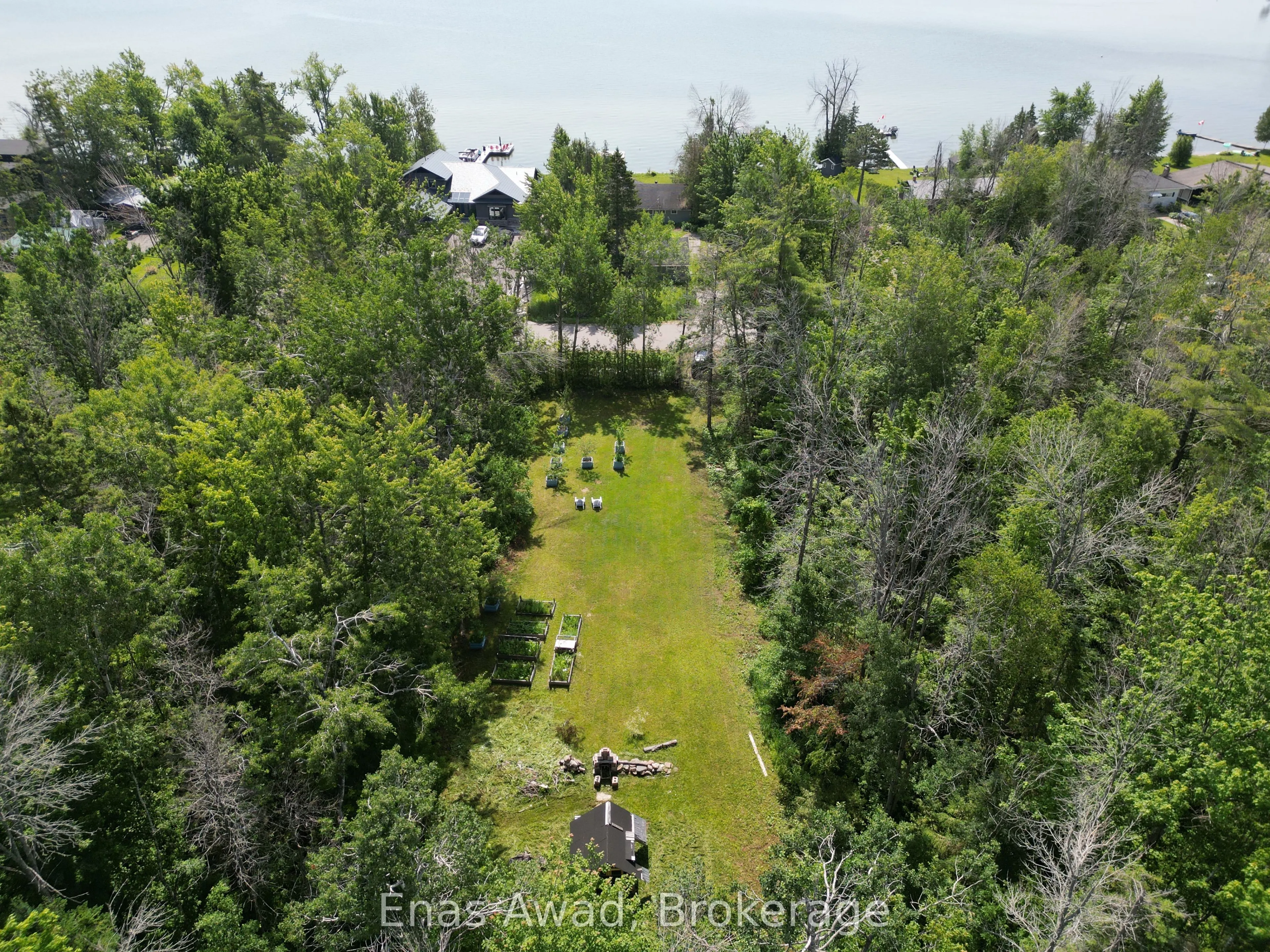 1466 Cunningham Crescent
