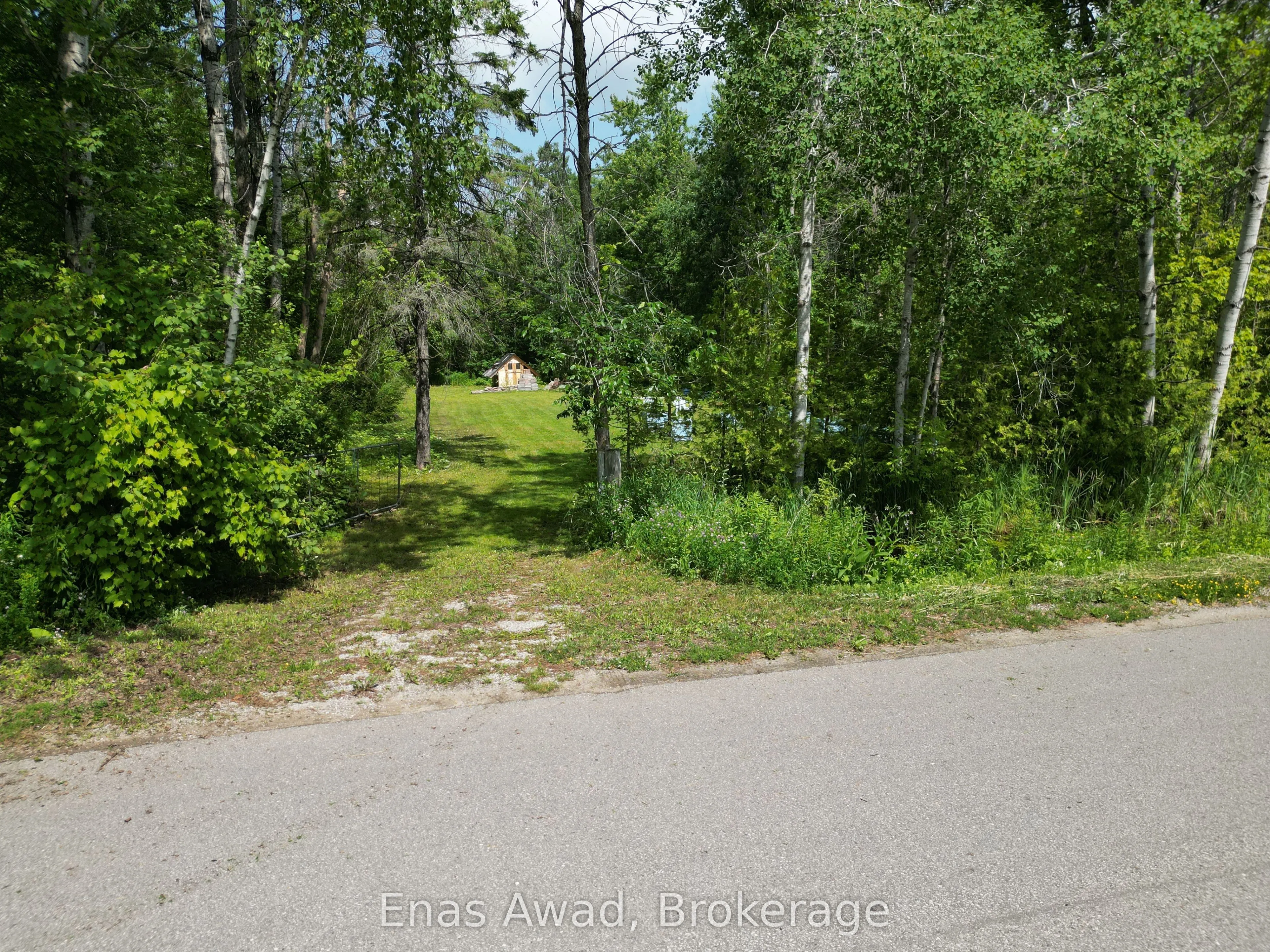 1466 Cunningham Crescent