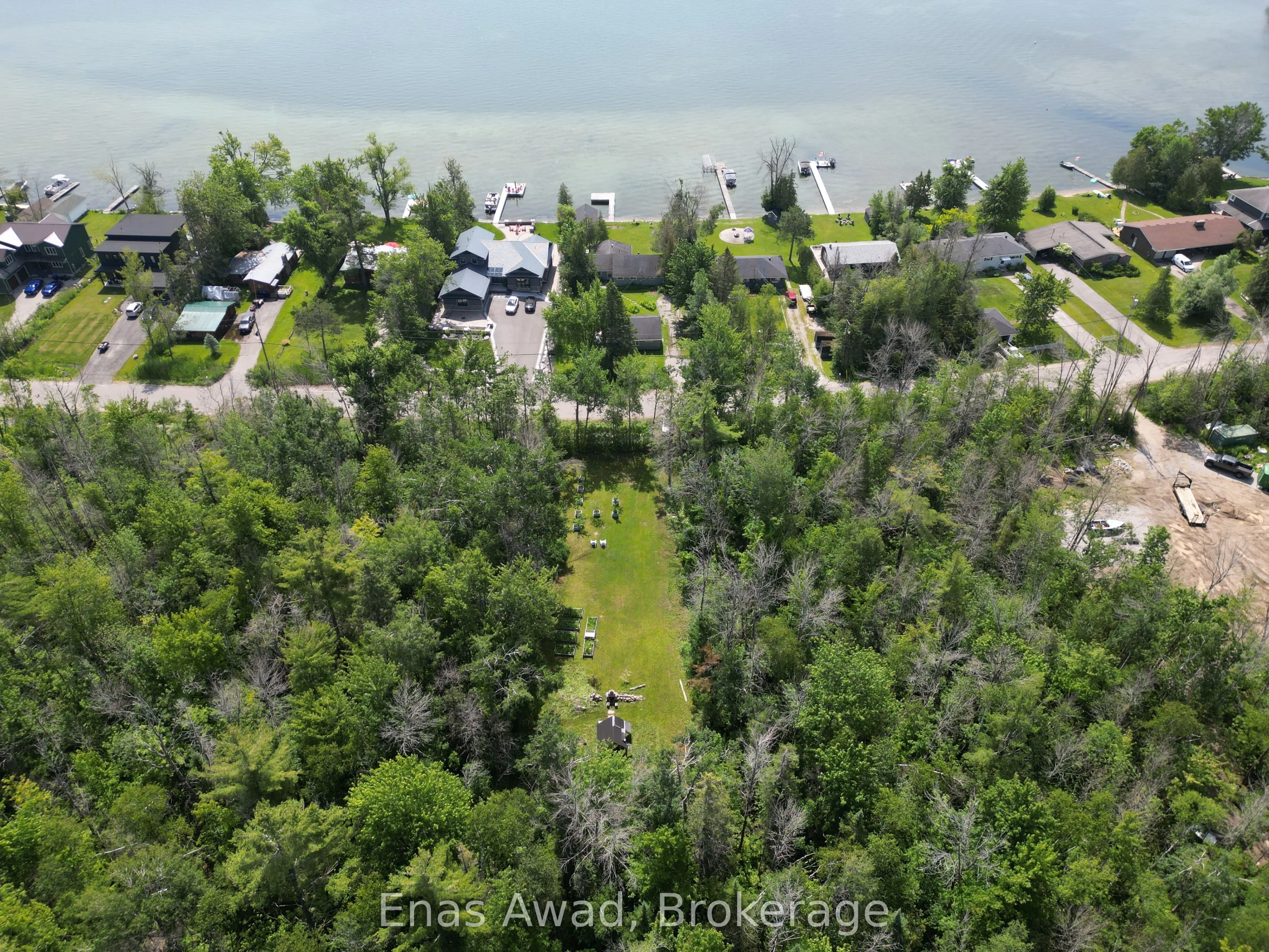1466 Cunningham Crescent