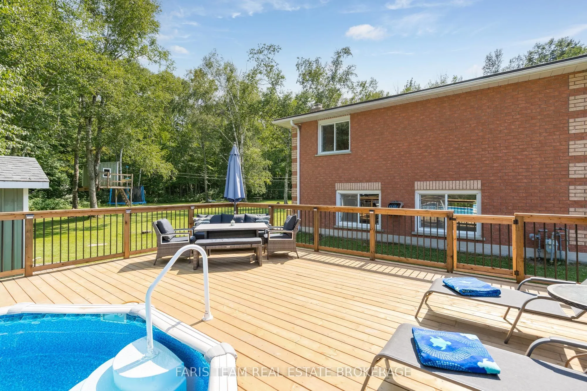 1765 Flos Road 4 W