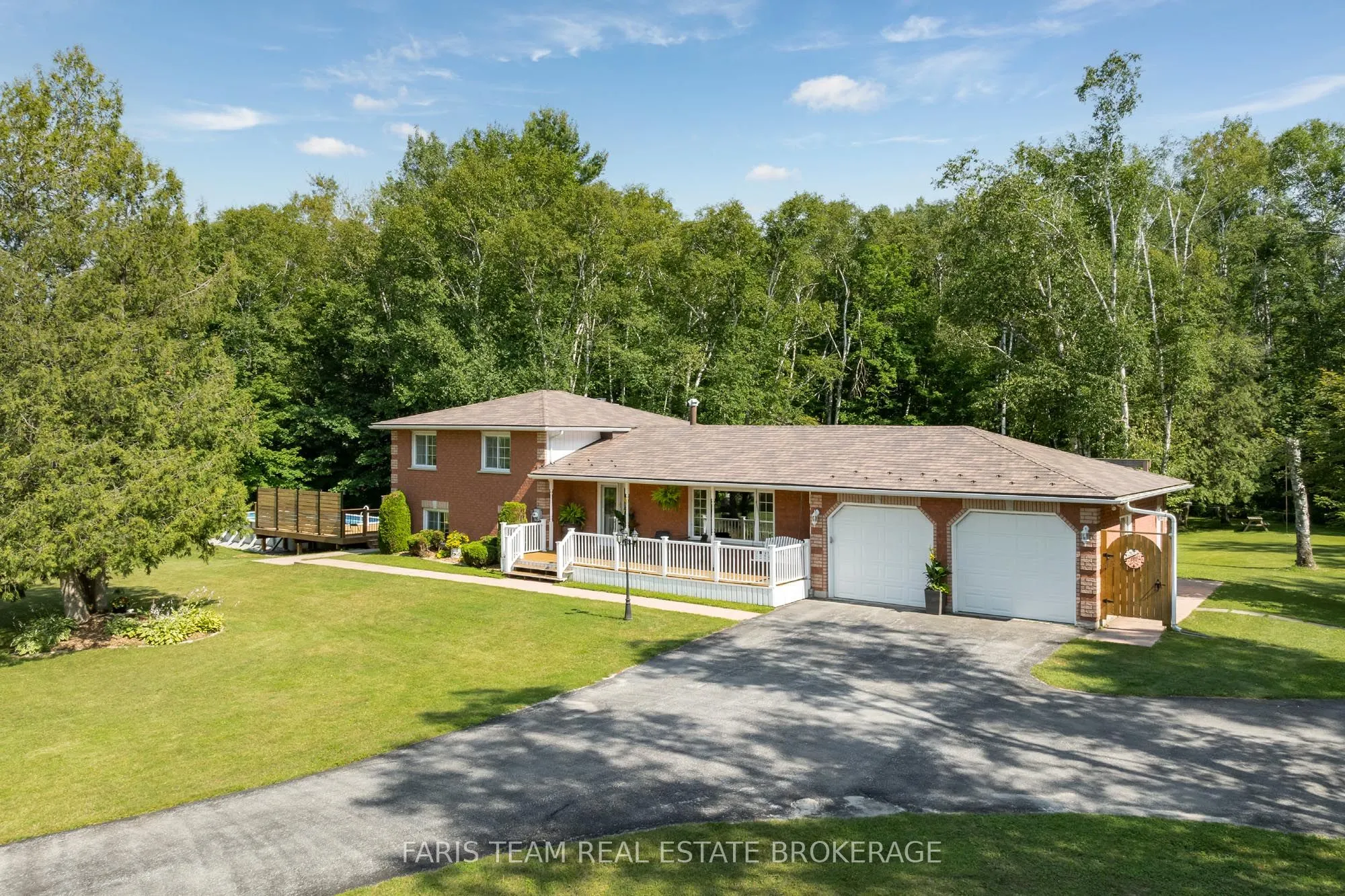 1765 Flos Road 4 W