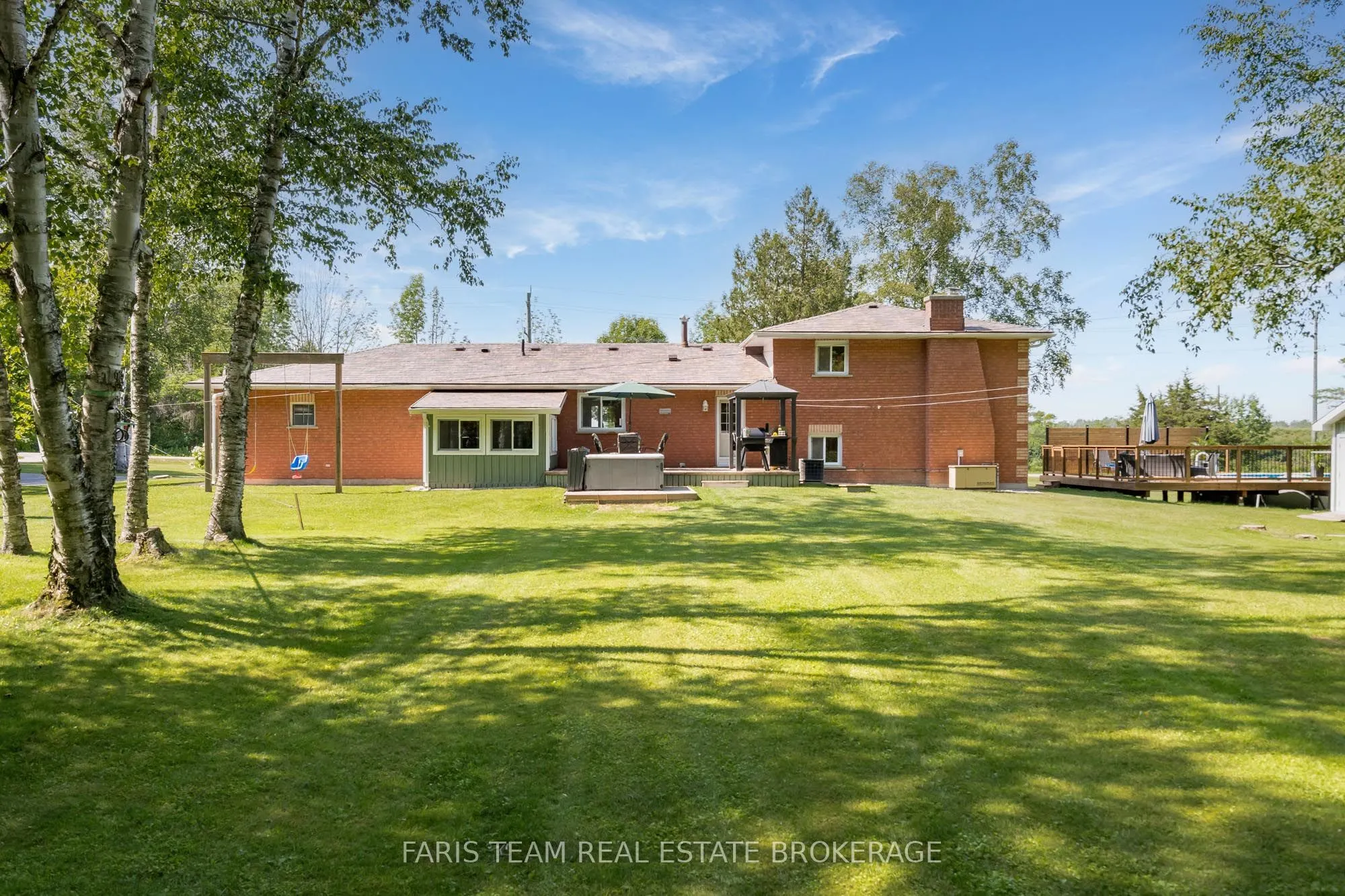 1765 Flos Road 4 W