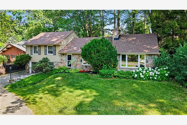 140 Shanty Bay Road