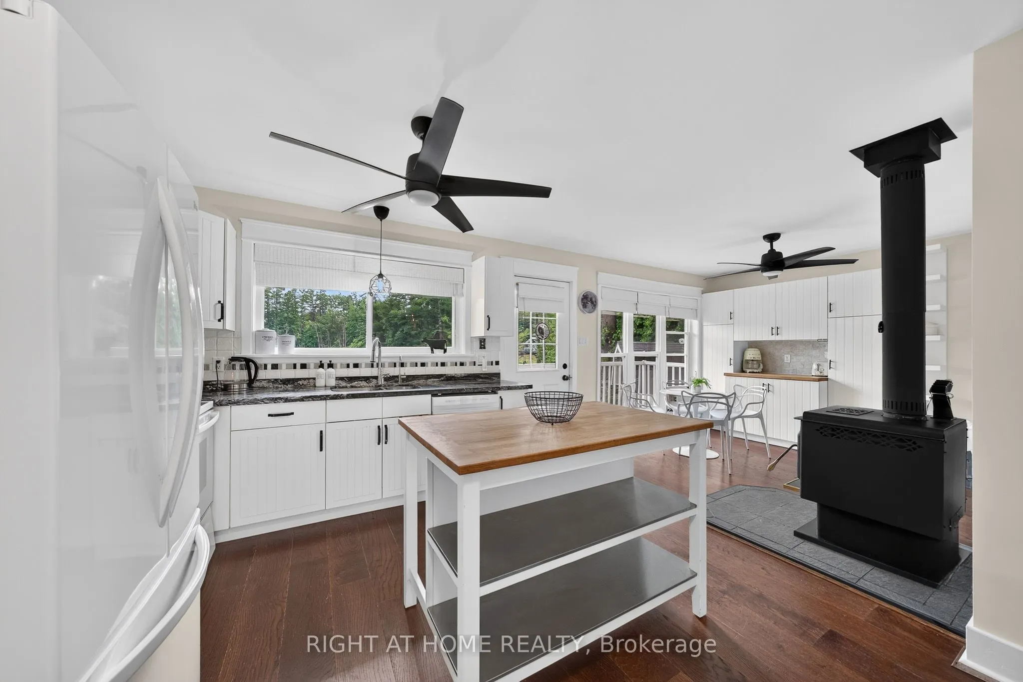 3583 Riverdale Drive