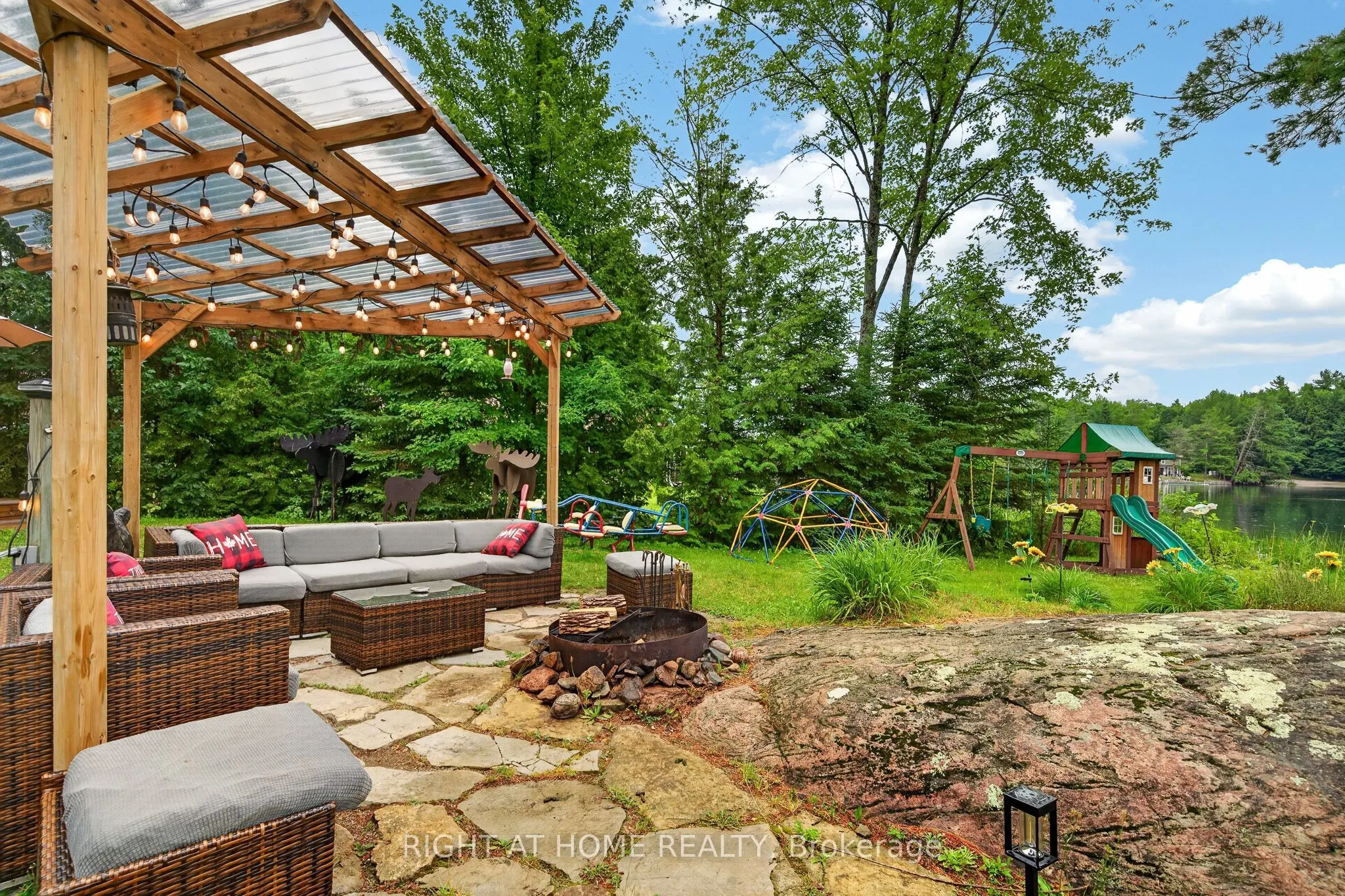 3583 Riverdale Drive