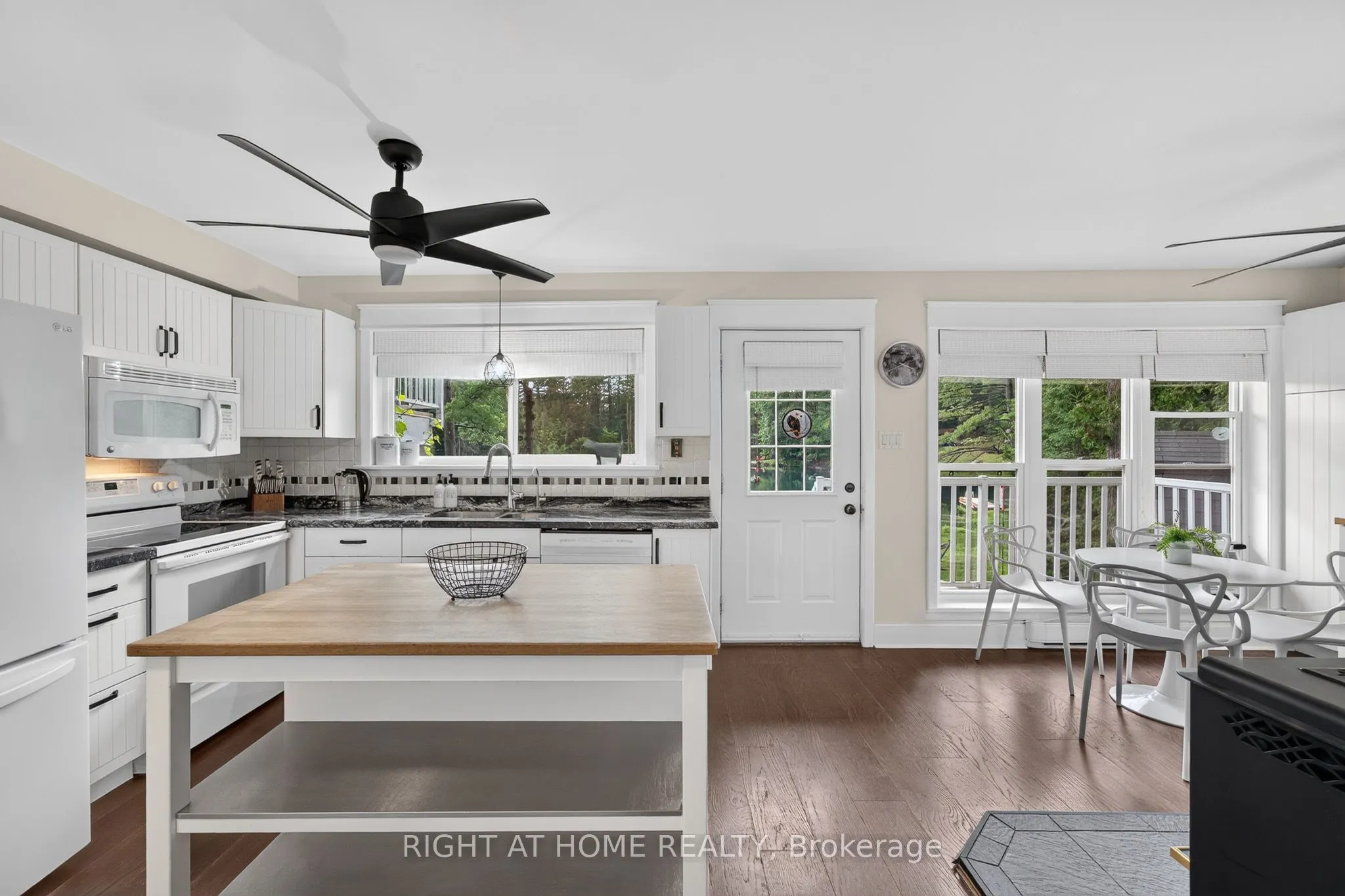 3583 Riverdale Drive