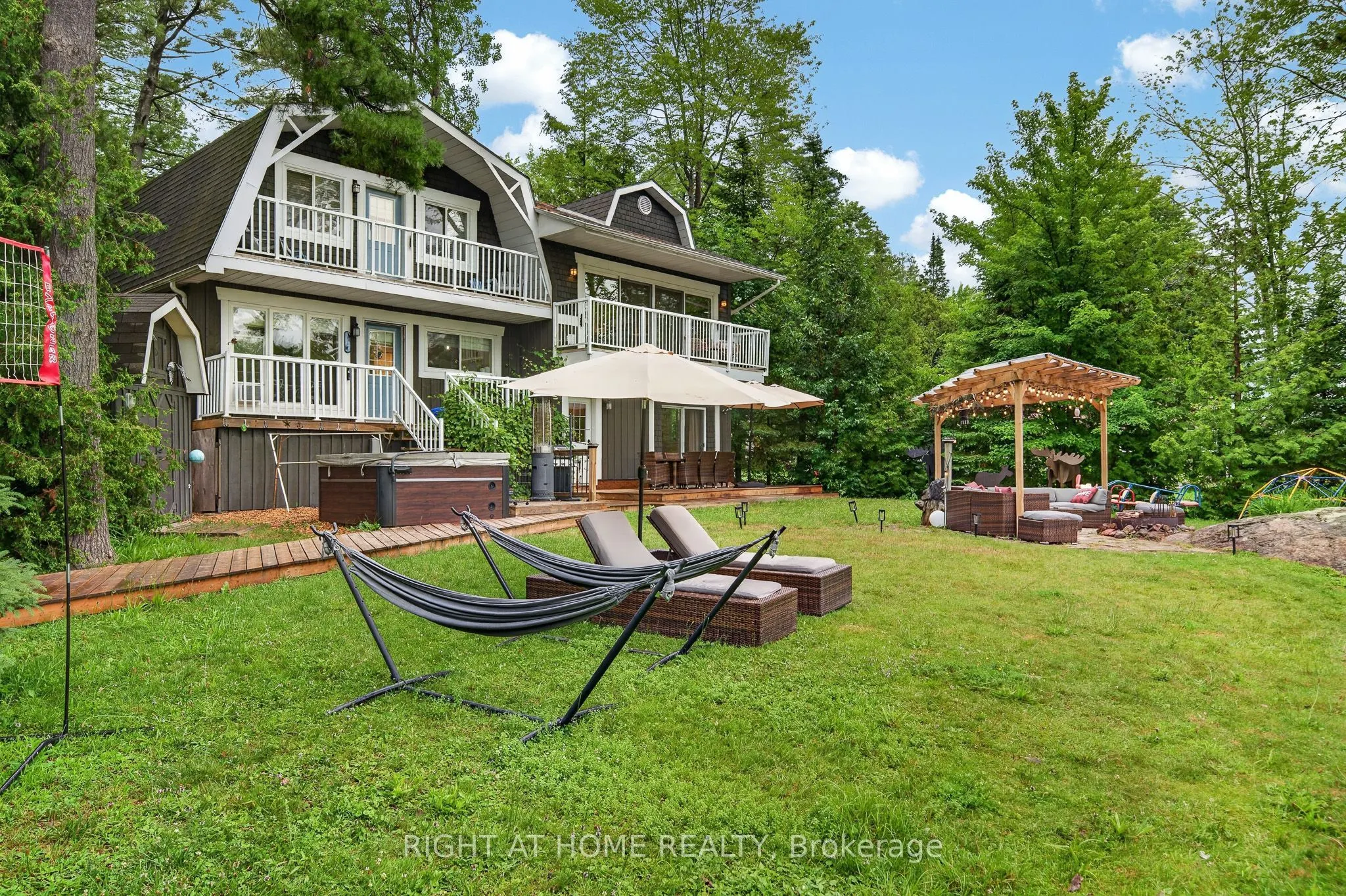 3583 Riverdale Drive