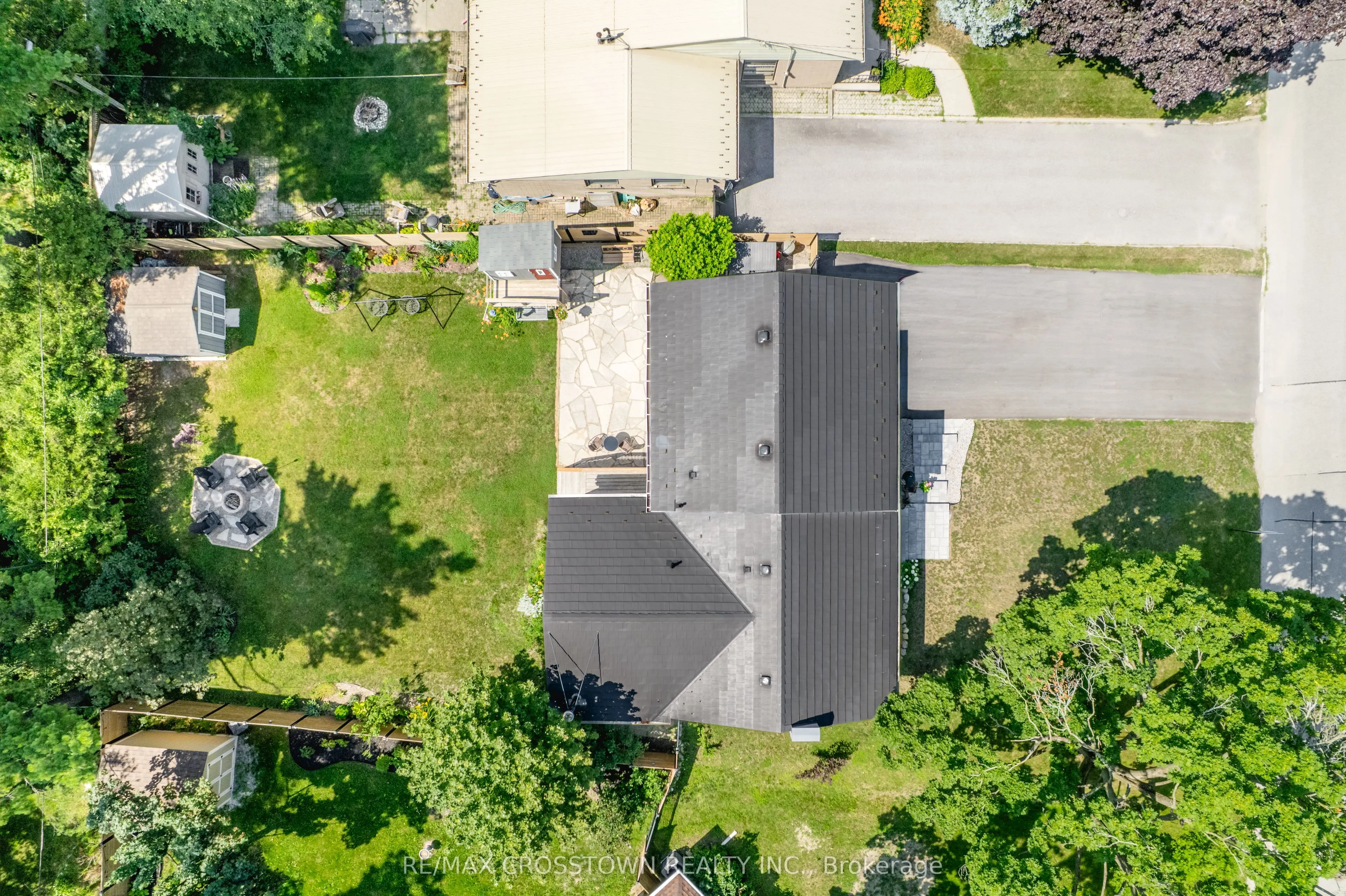 11 Castle Drive