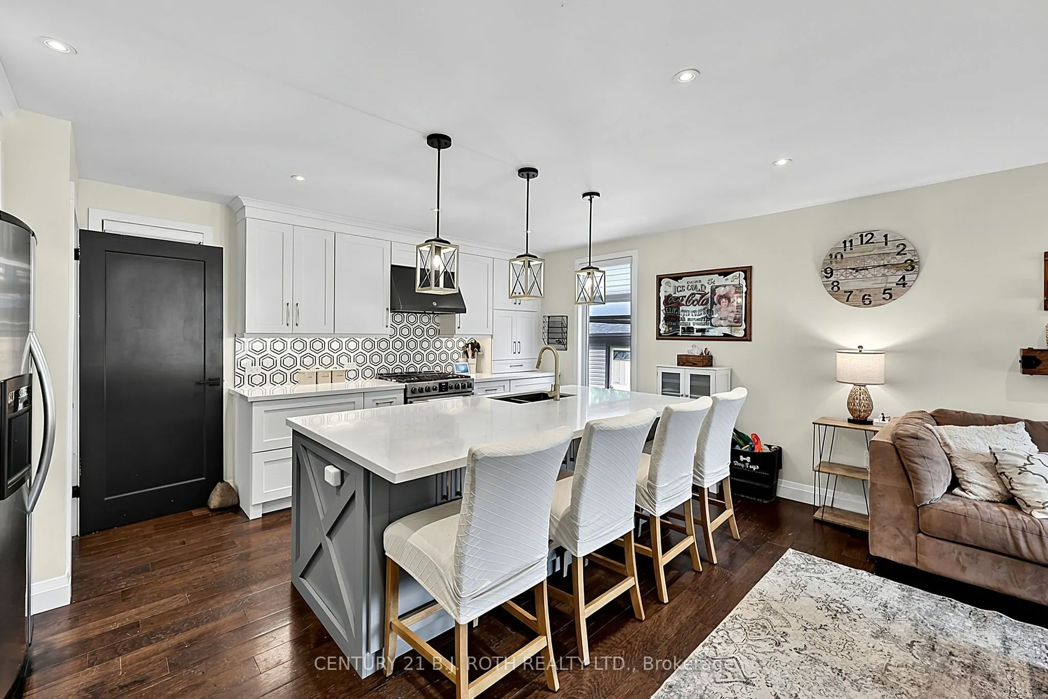 25 Glengrove Avenue