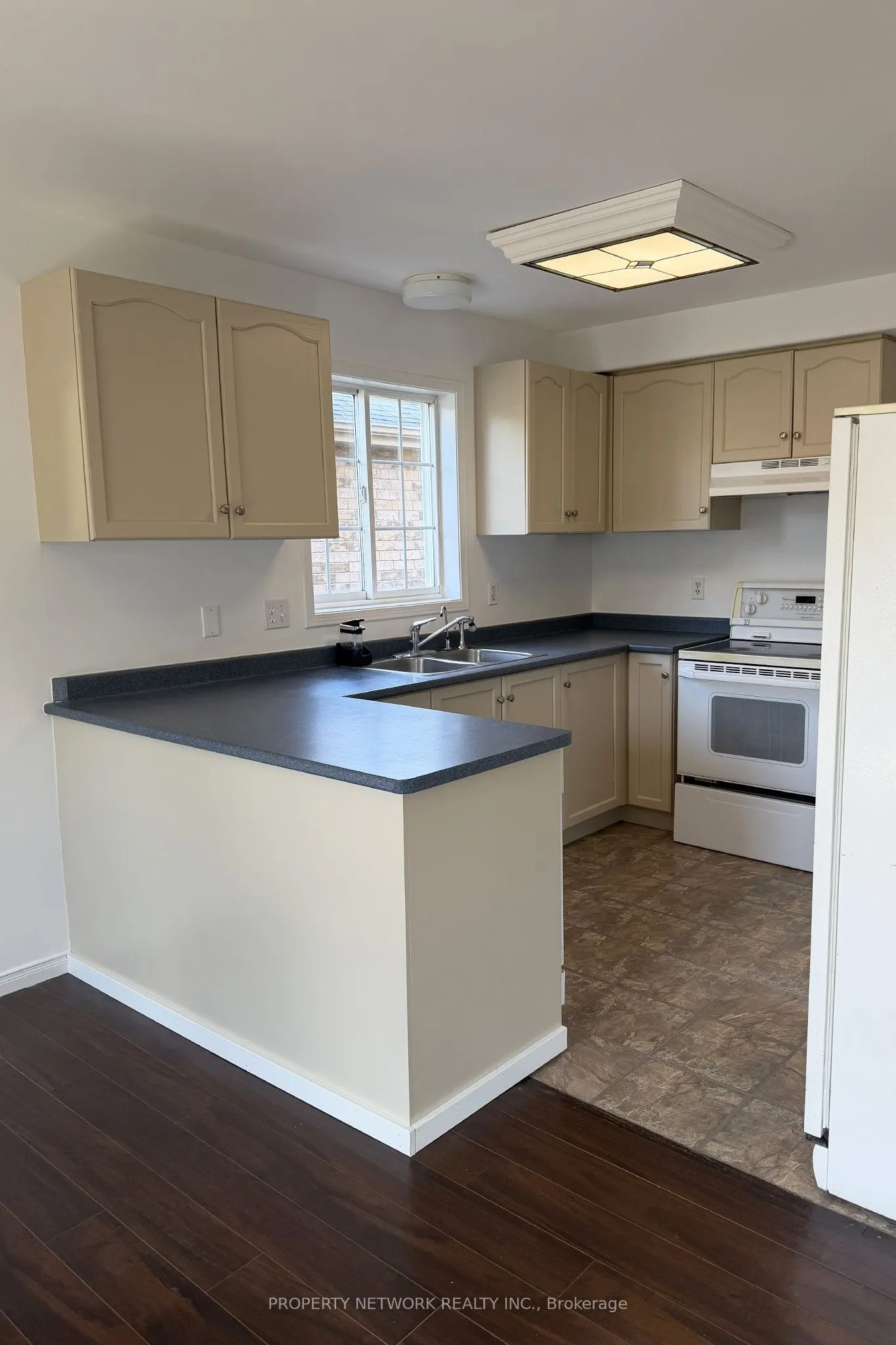 41 Sydenham Wells Court
