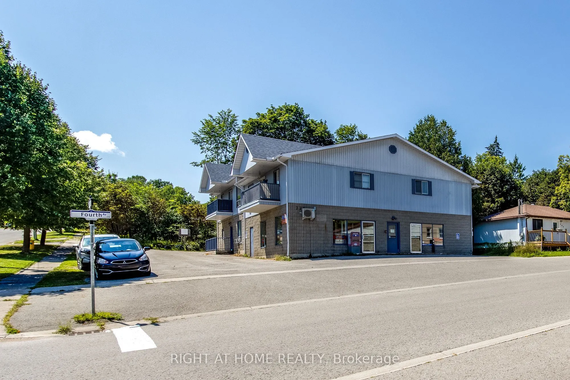 770 Fourth Avenue