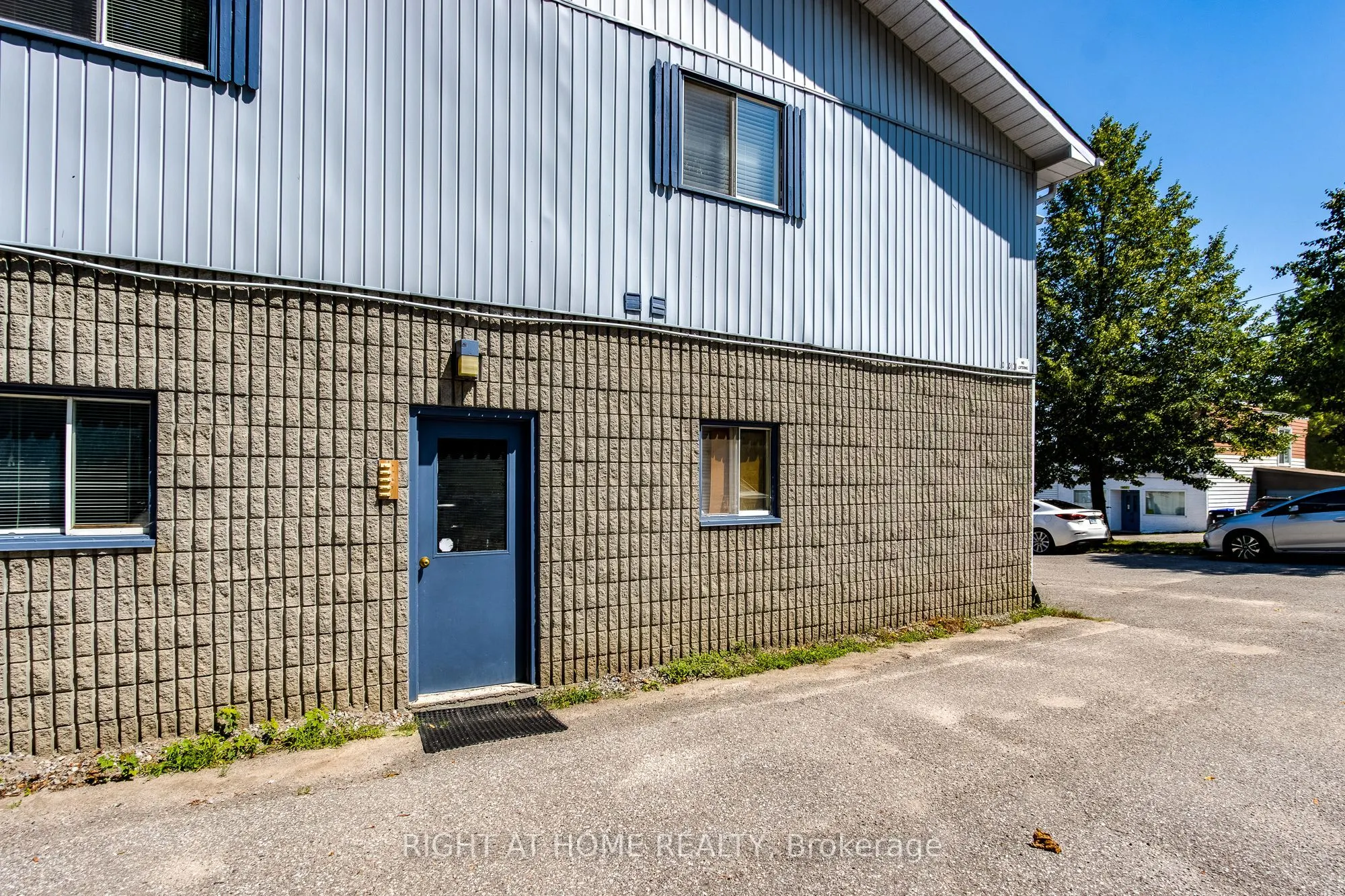 770 Fourth Avenue