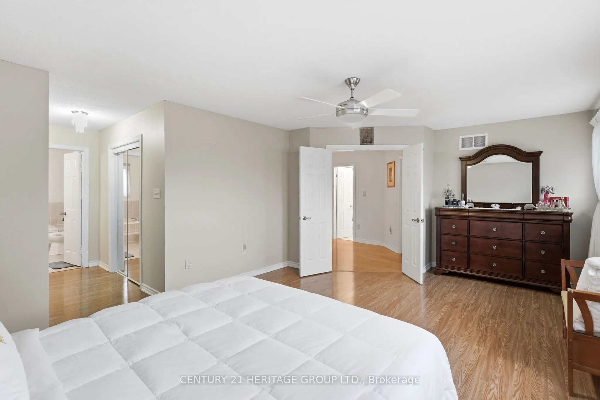 21 Silvercreek Crescent