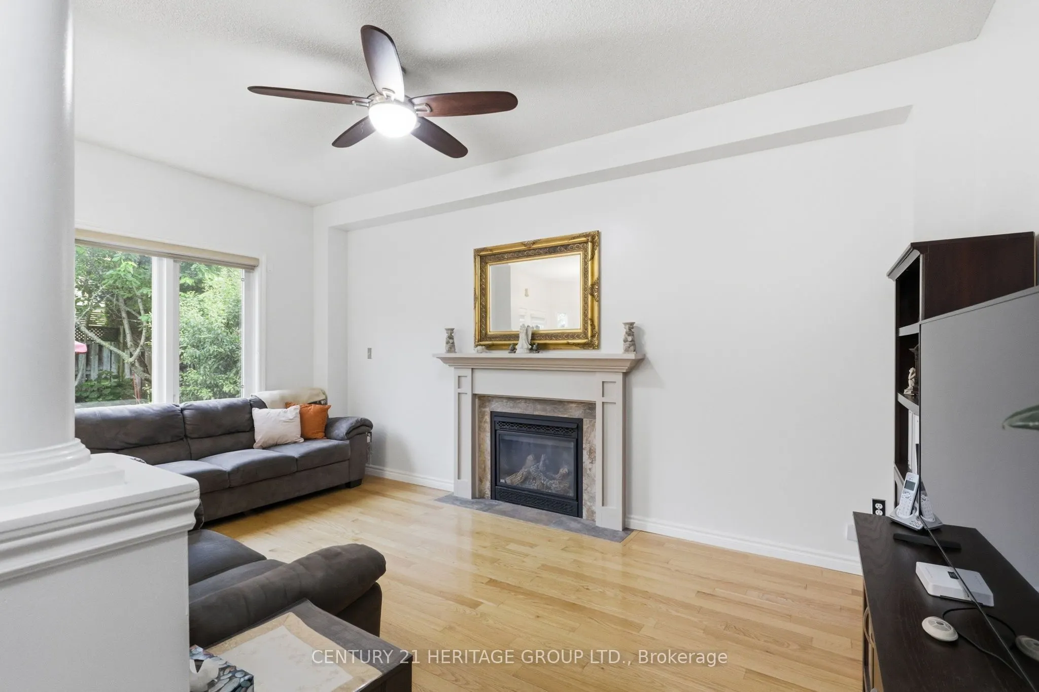 21 Silvercreek Crescent