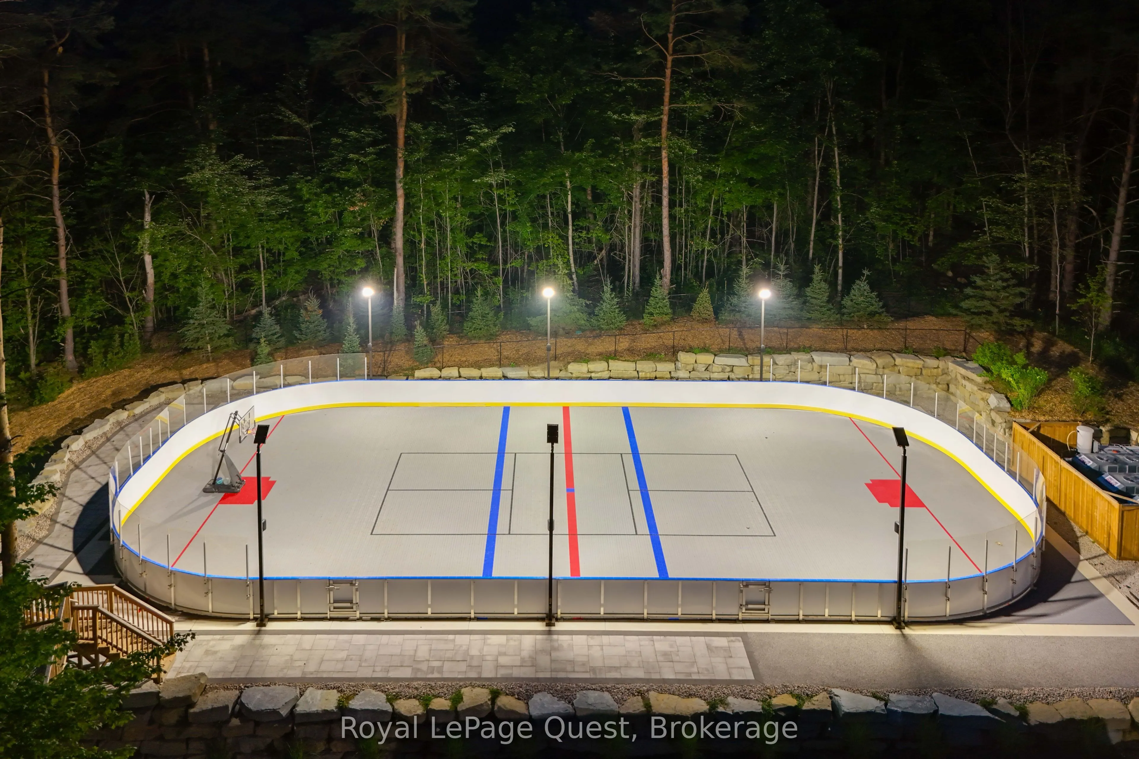 8 Midves Court