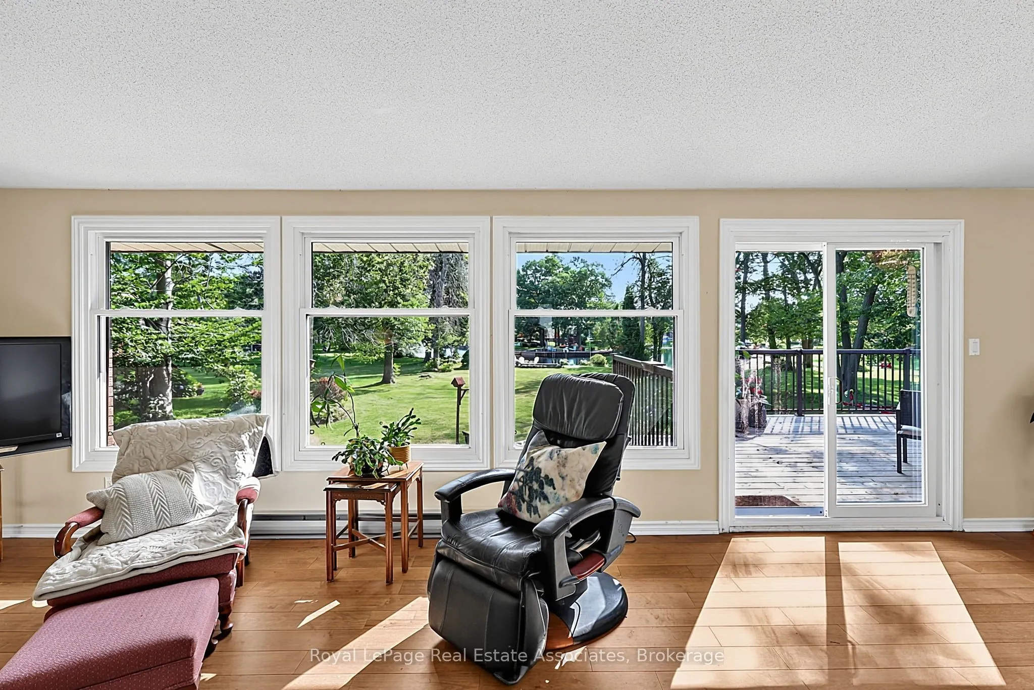 408 Mooney Crescent