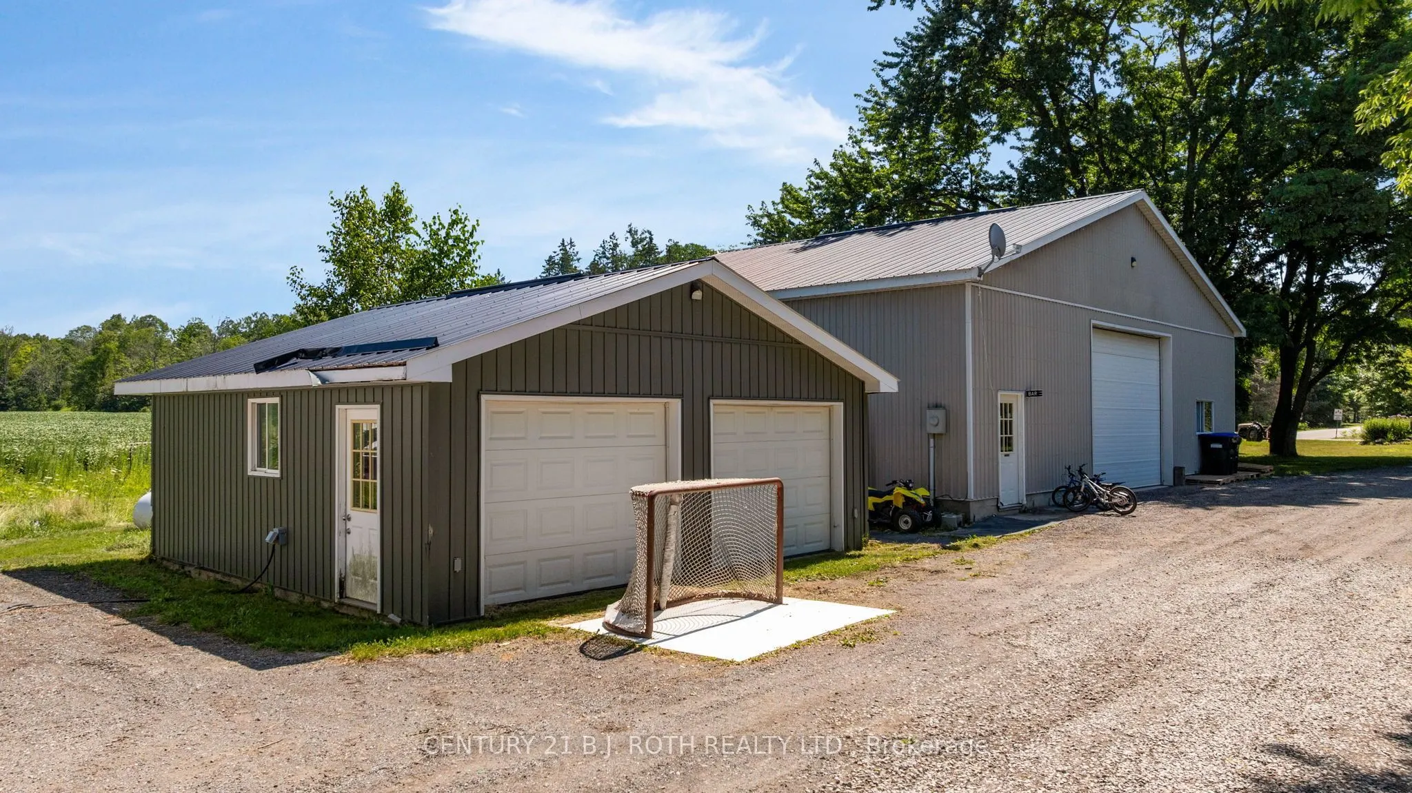 2224 Rainbow Valley Road W