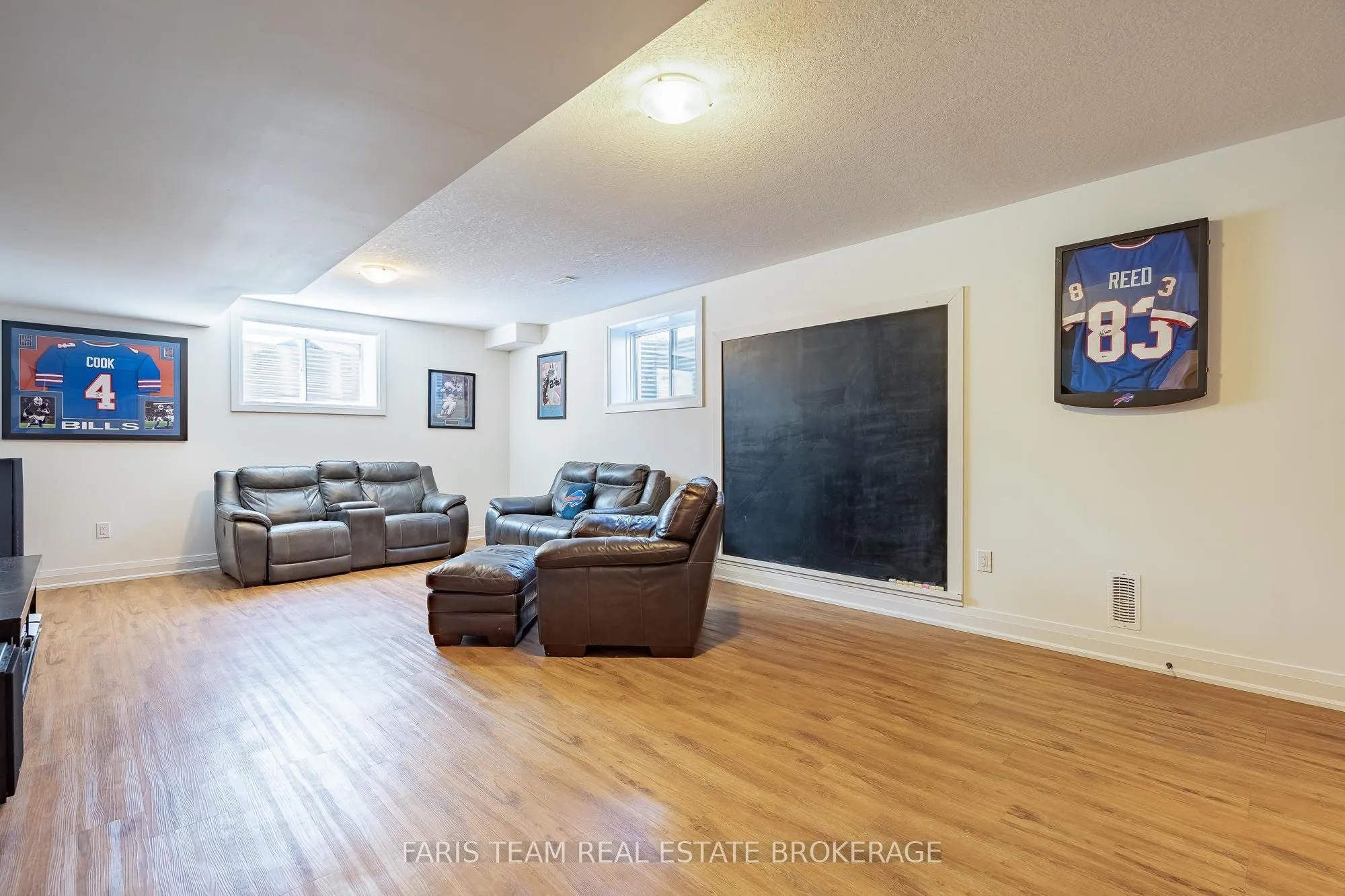 4 Cheslock Crescent