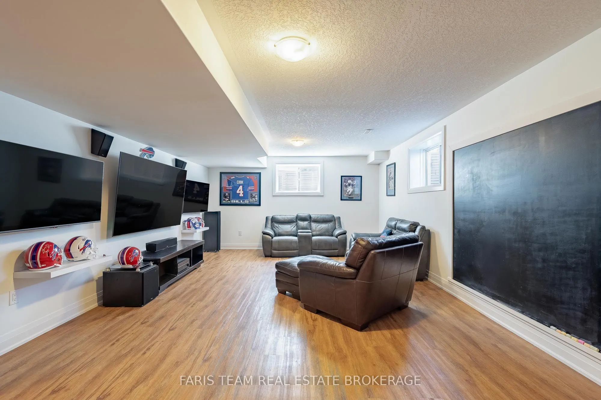 4 Cheslock Crescent