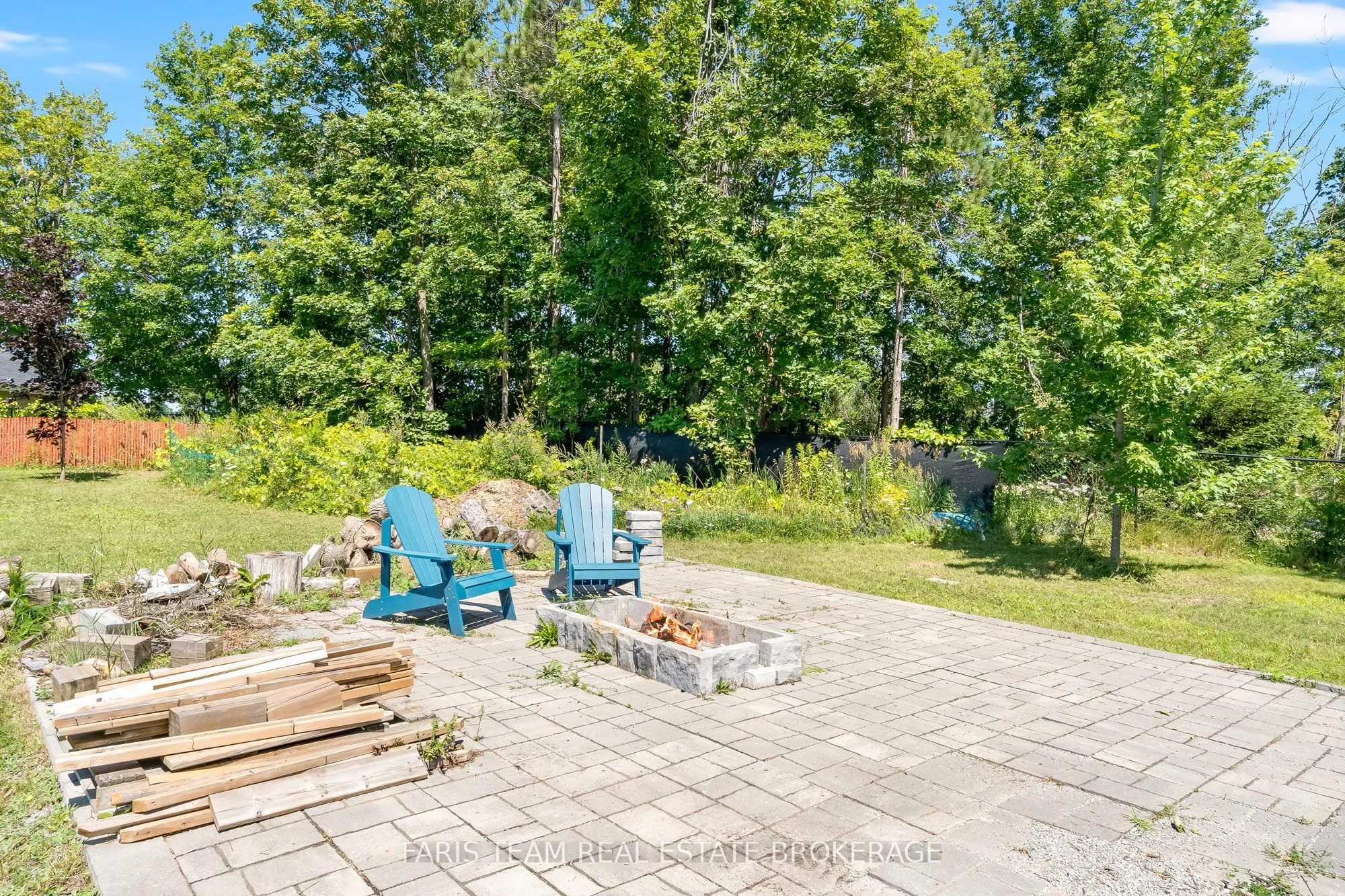 4 Cheslock Crescent