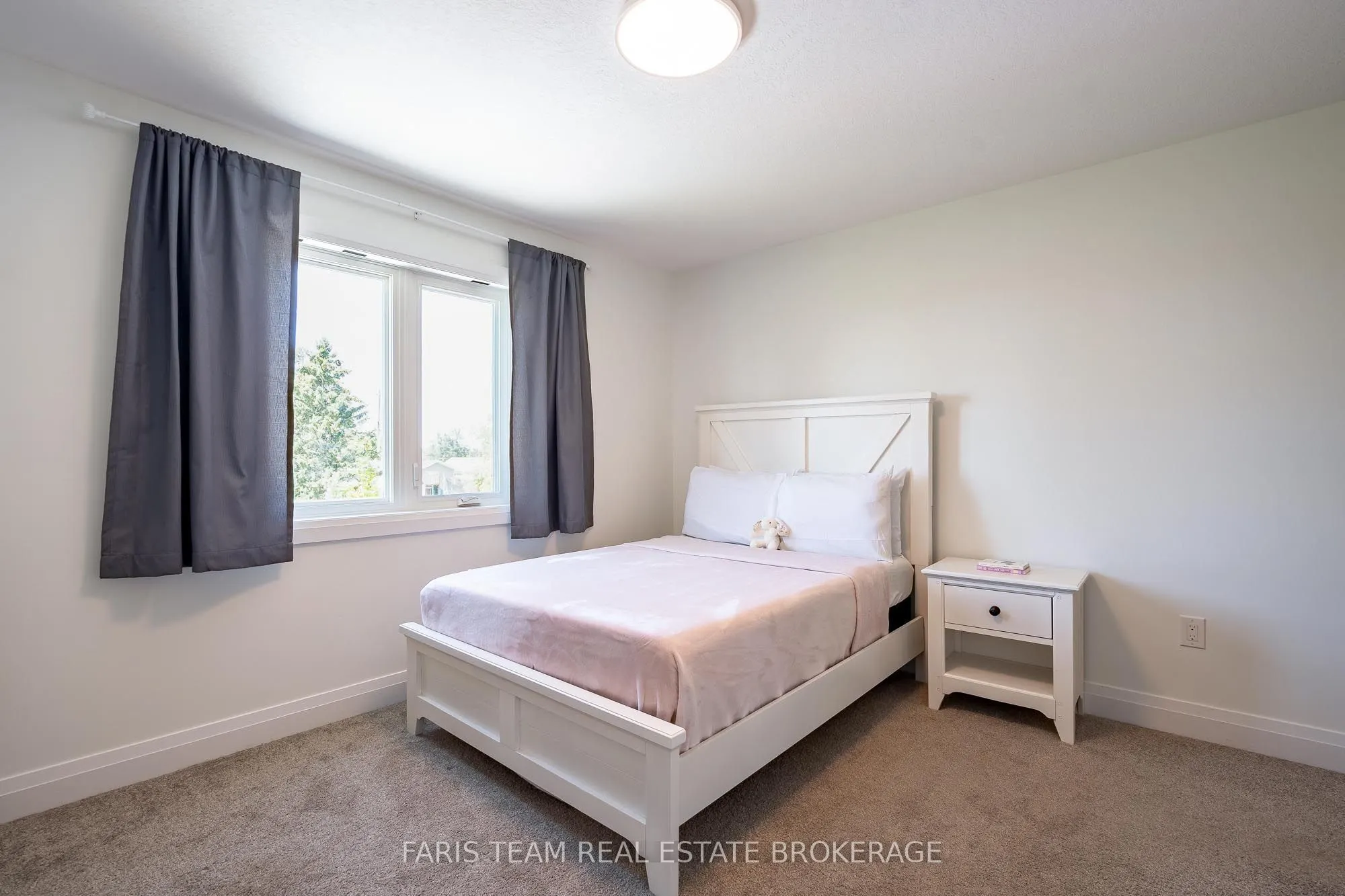 4 Cheslock Crescent