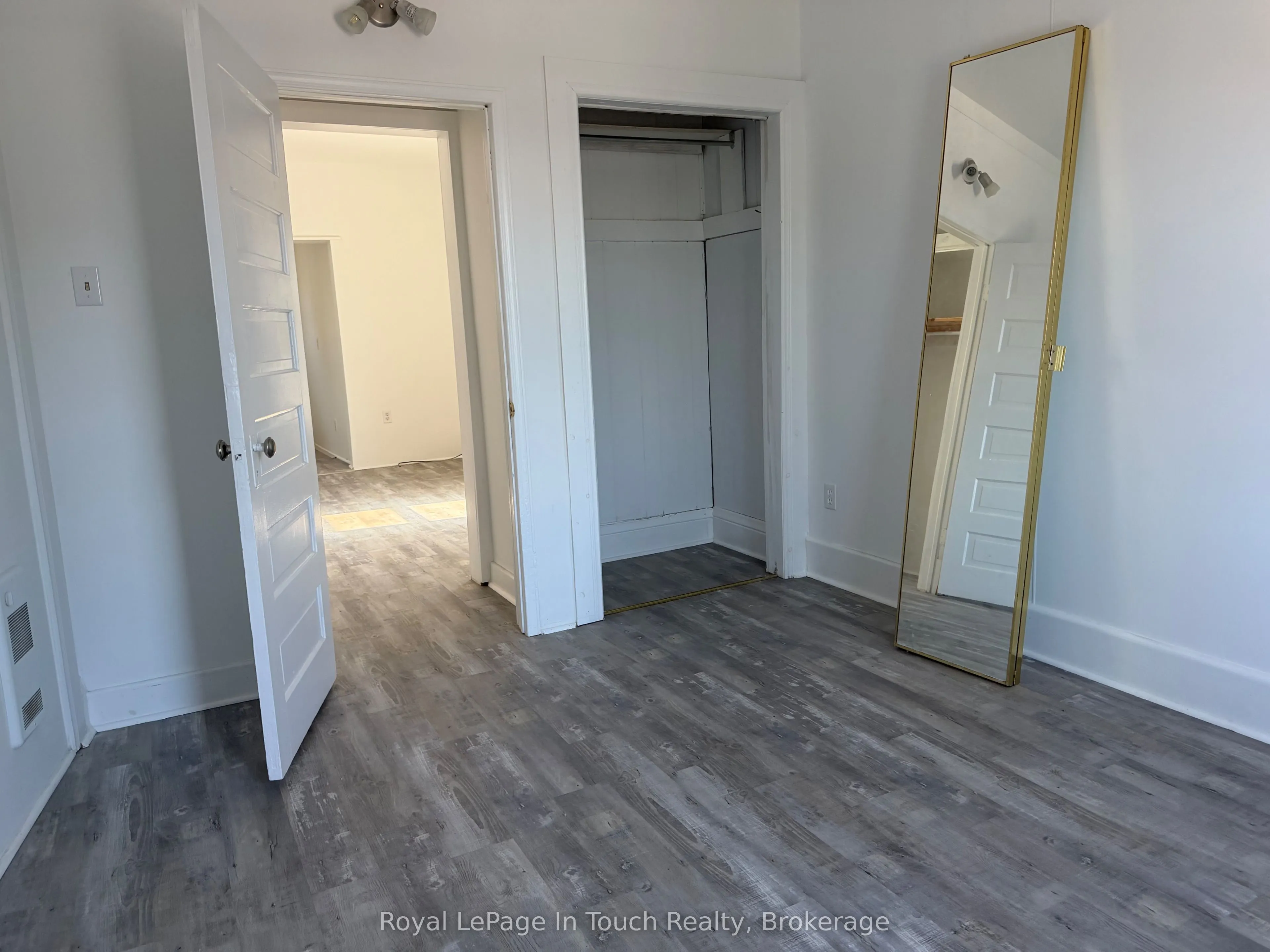 519 Yonge Street