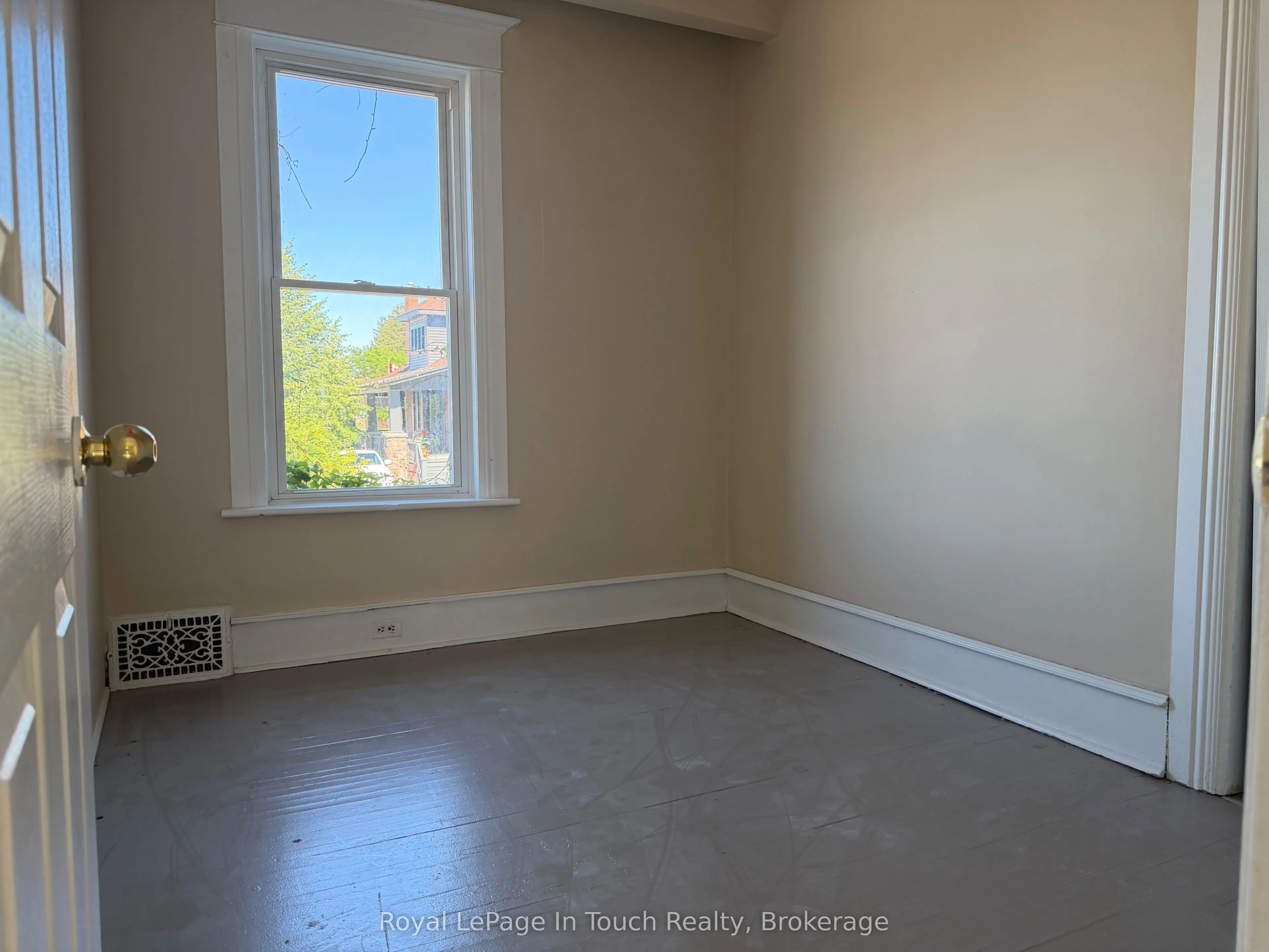 519 Yonge Street