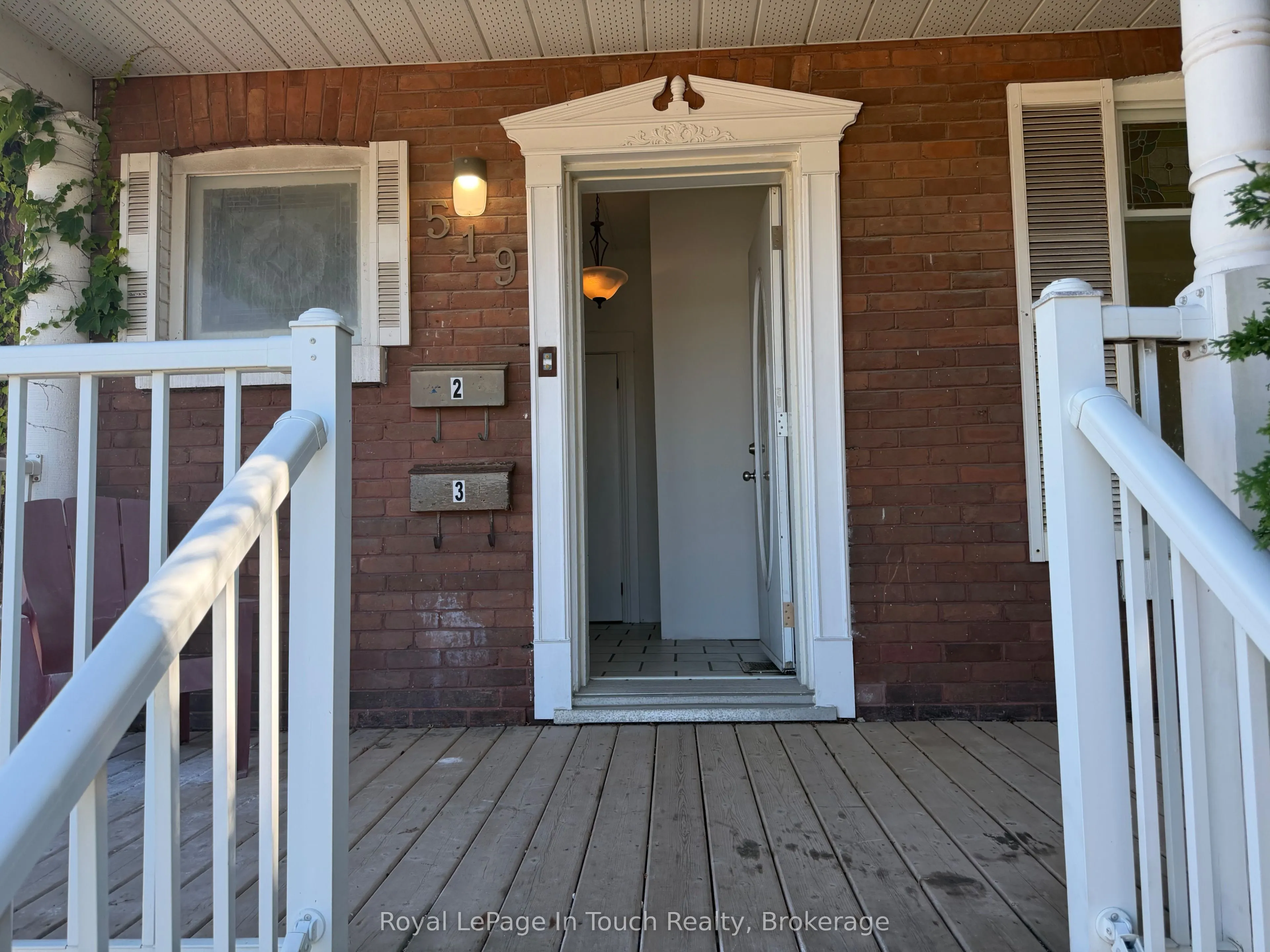 519 Yonge Street
