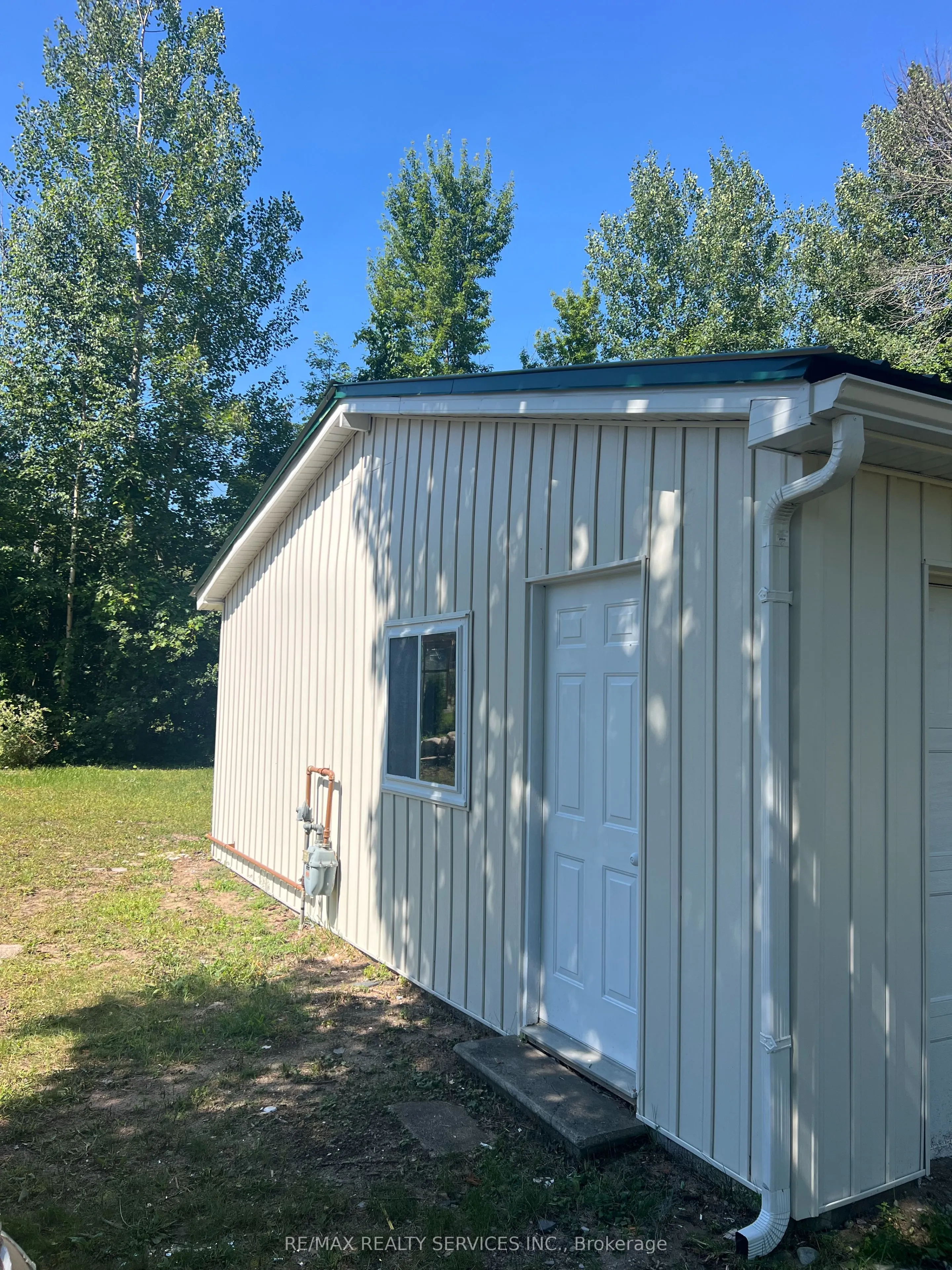 16 Couchiching Crescent