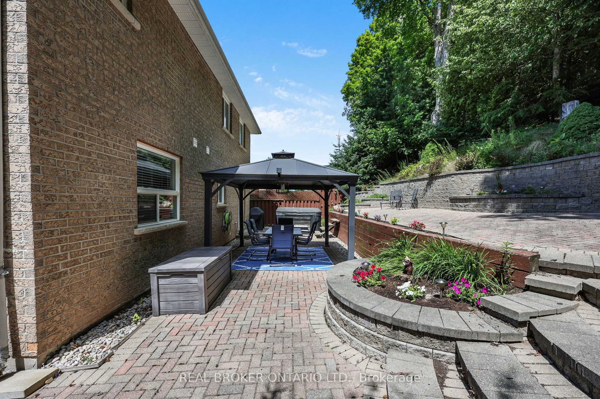 35 Bloom Crescent