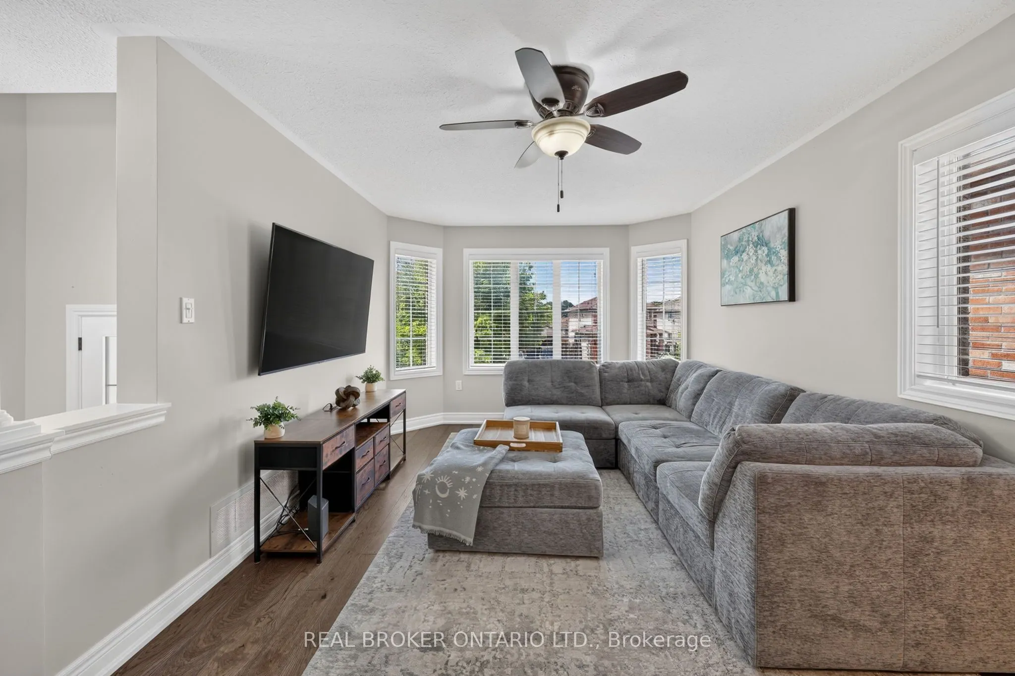 35 Bloom Crescent