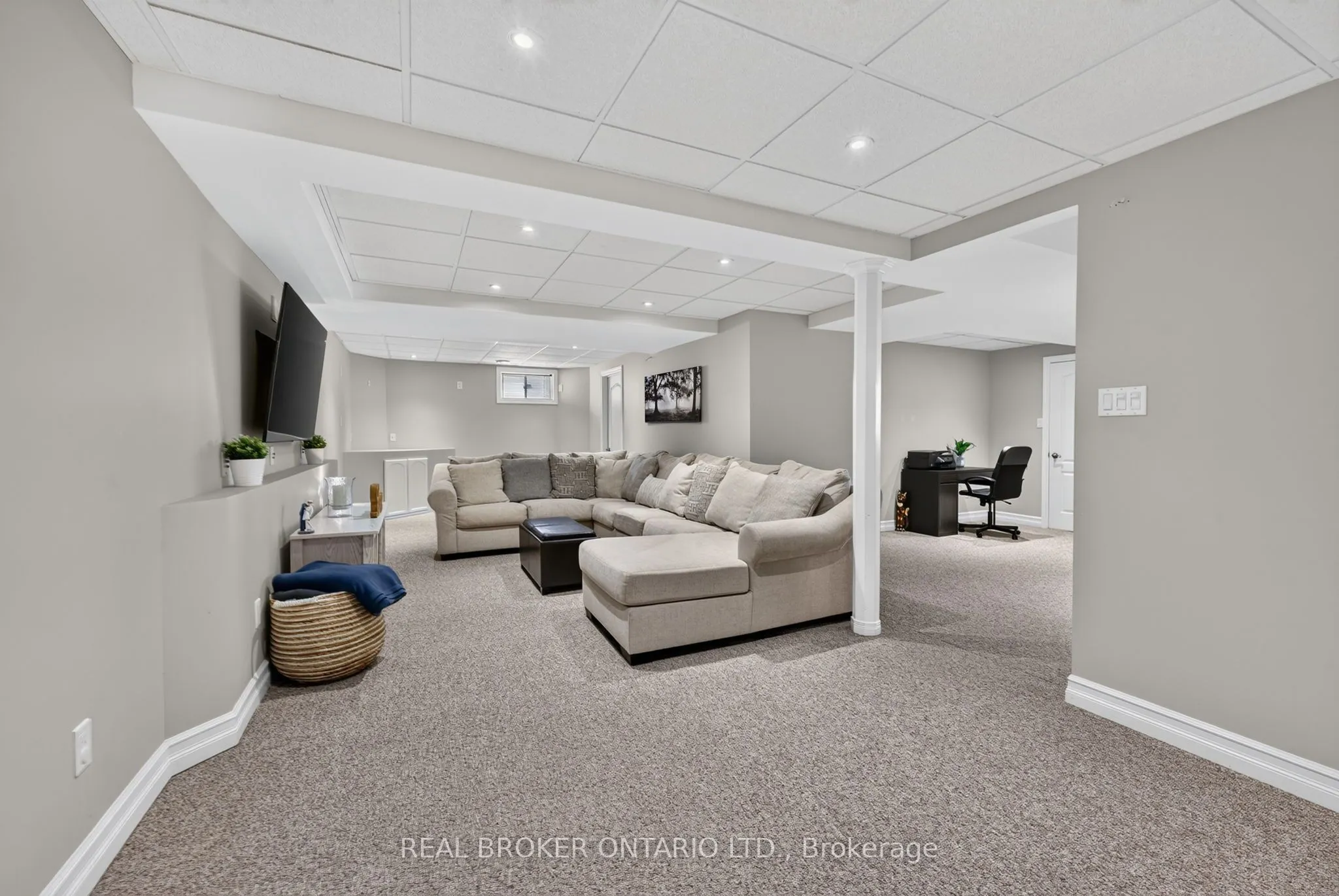 35 Bloom Crescent
