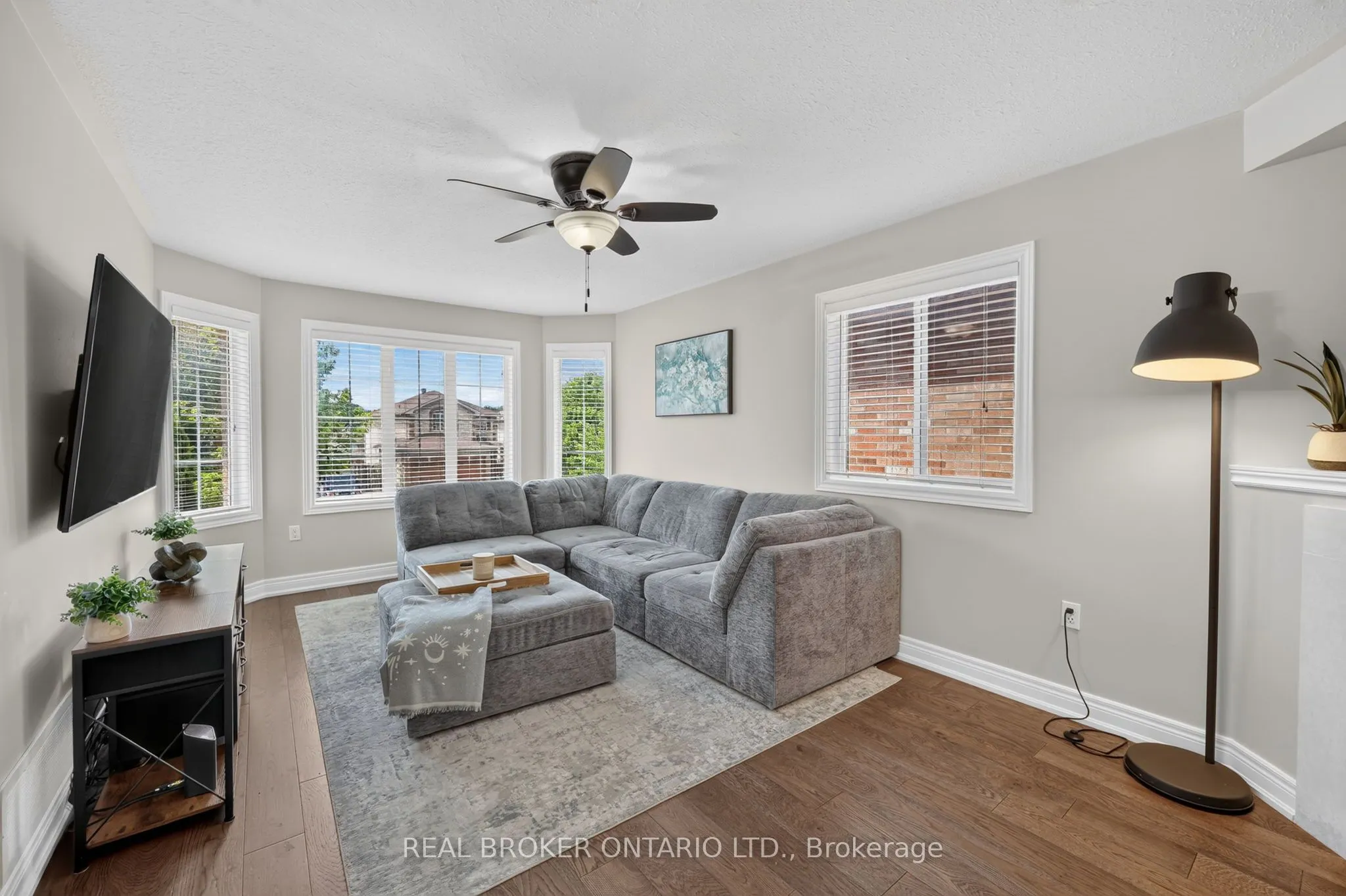35 Bloom Crescent
