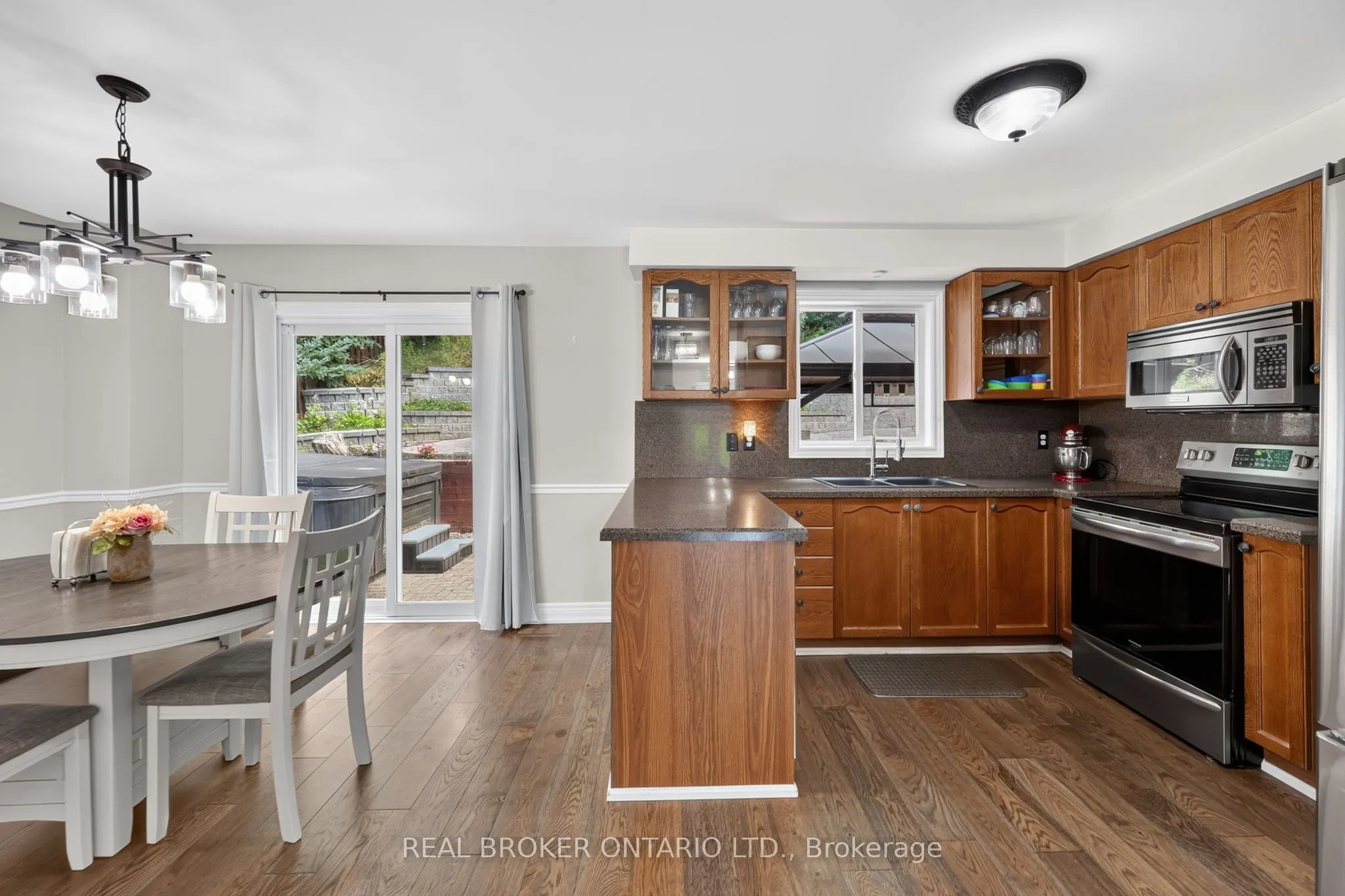 35 Bloom Crescent