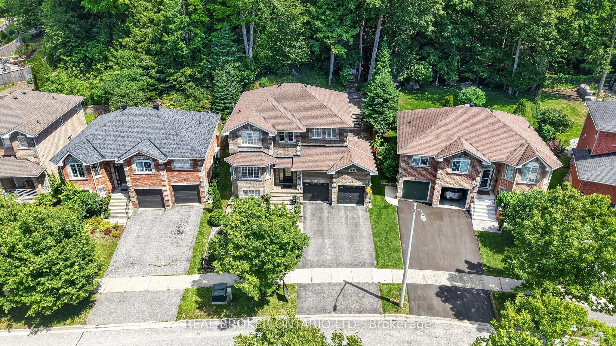 35 Bloom Crescent