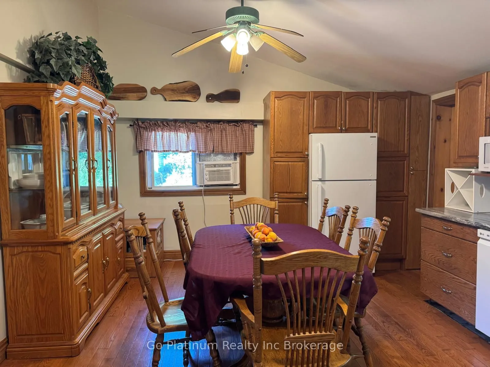1104 Sandy Bay Road