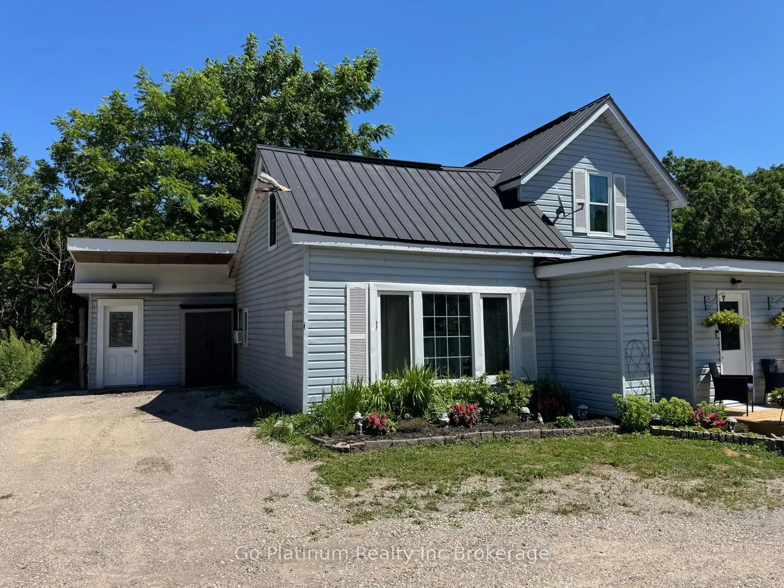 1104 Sandy Bay Road