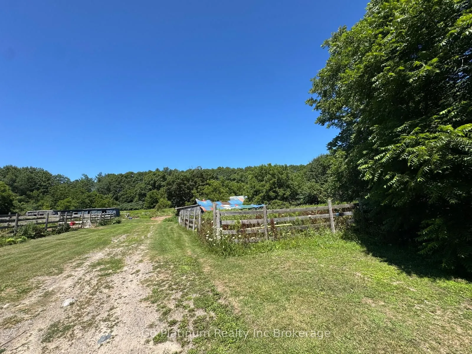 1104 Sandy Bay Road