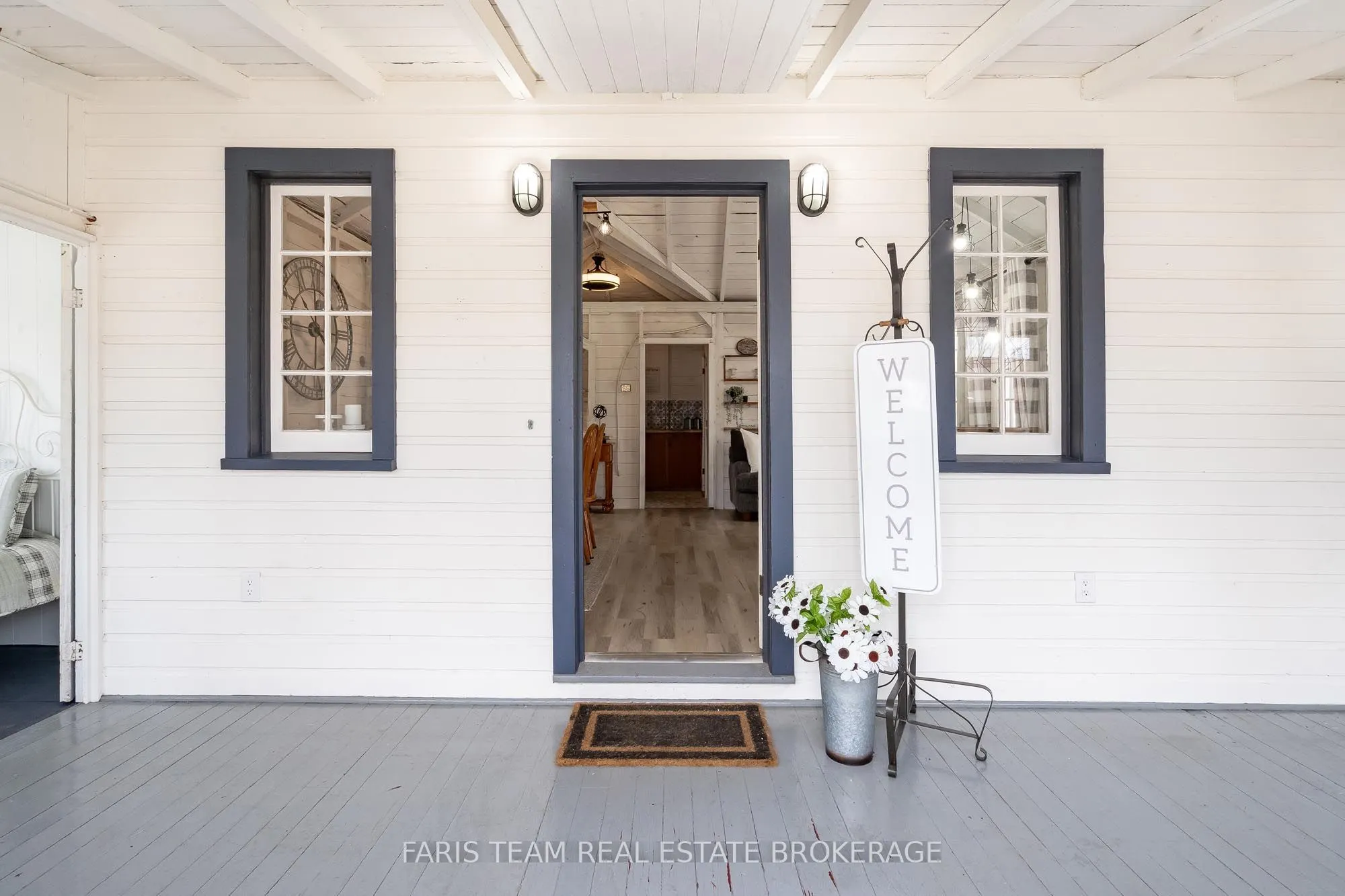 365 Robins Point Road