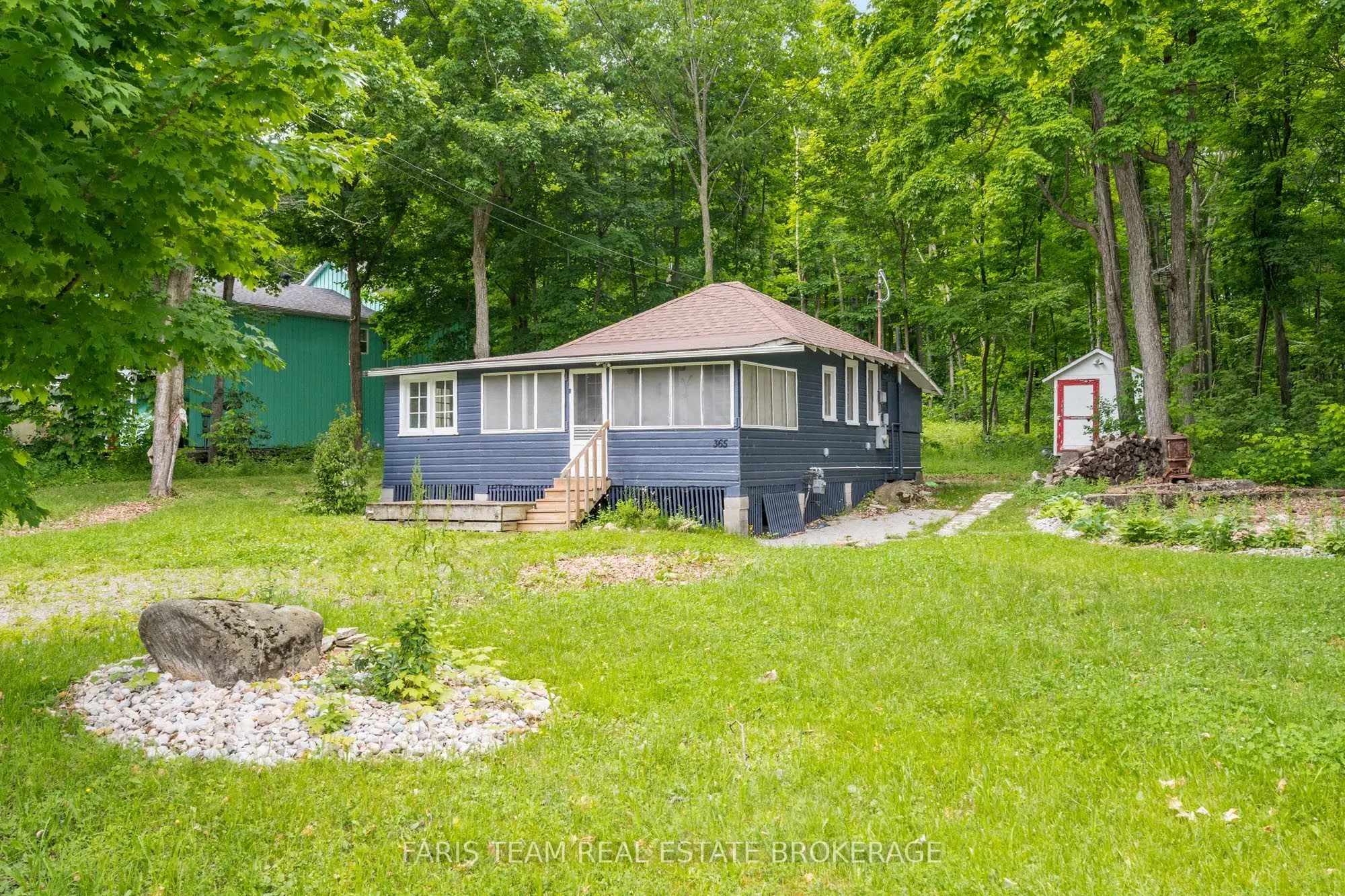 365 Robins Point Road